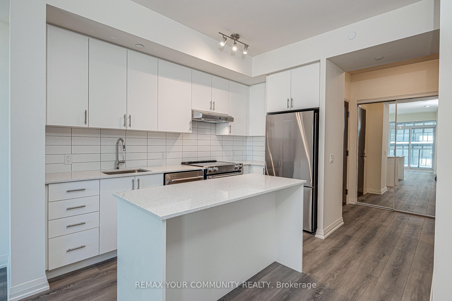 Photo 4 of Unit 1707, 9000 Jane Street, Vaughan, Concord — HOMEH