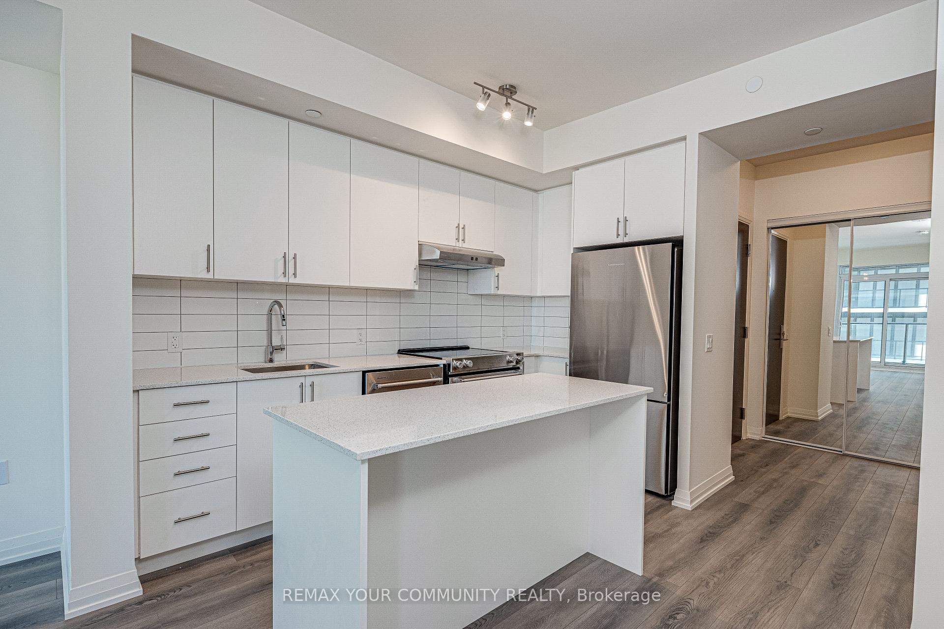Photo 6 of Unit 1707, 9000 Jane Street, Vaughan, Concord — HOMEH