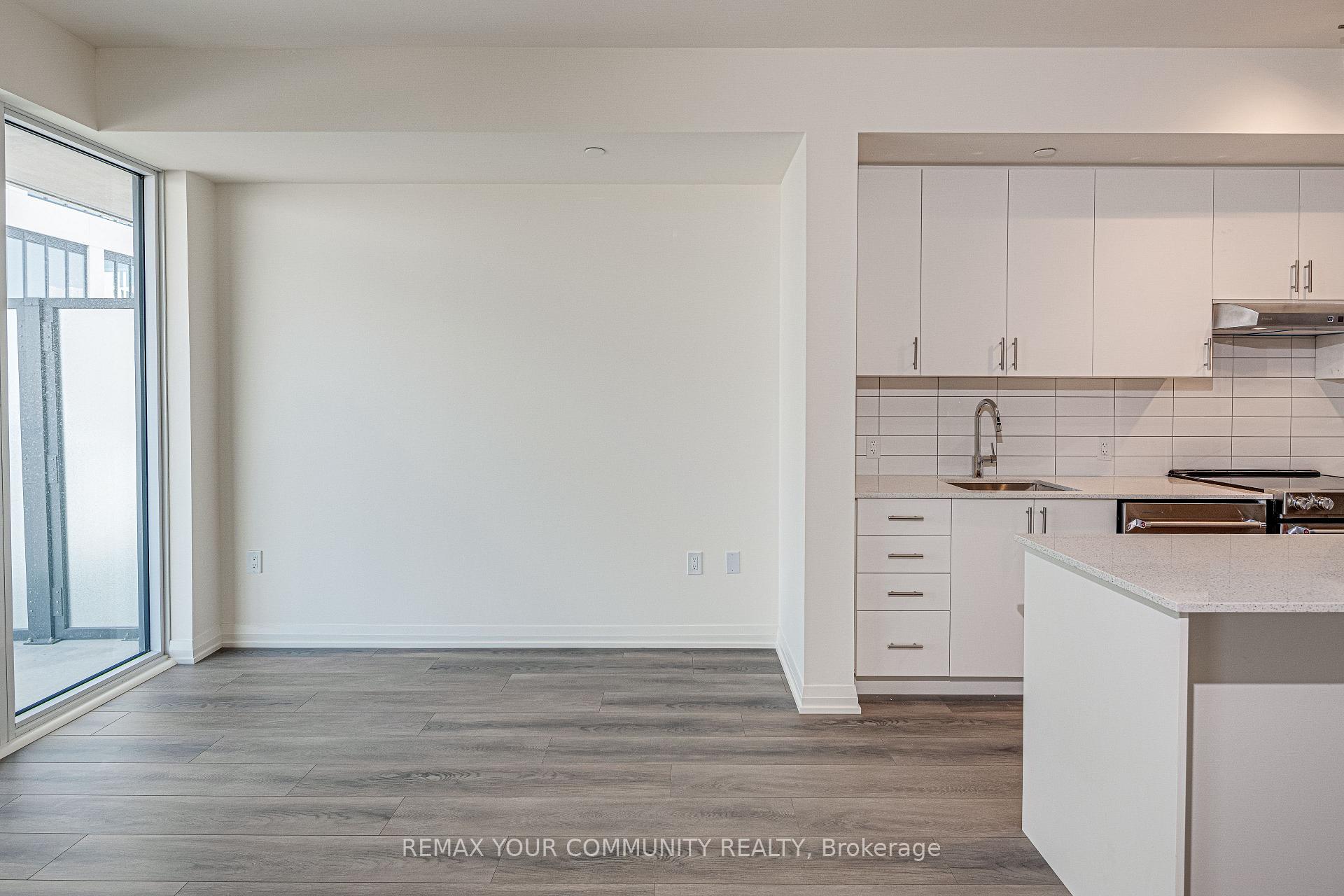 Photo 9 of Unit 1707, 9000 Jane Street, Vaughan, Concord — HOMEH