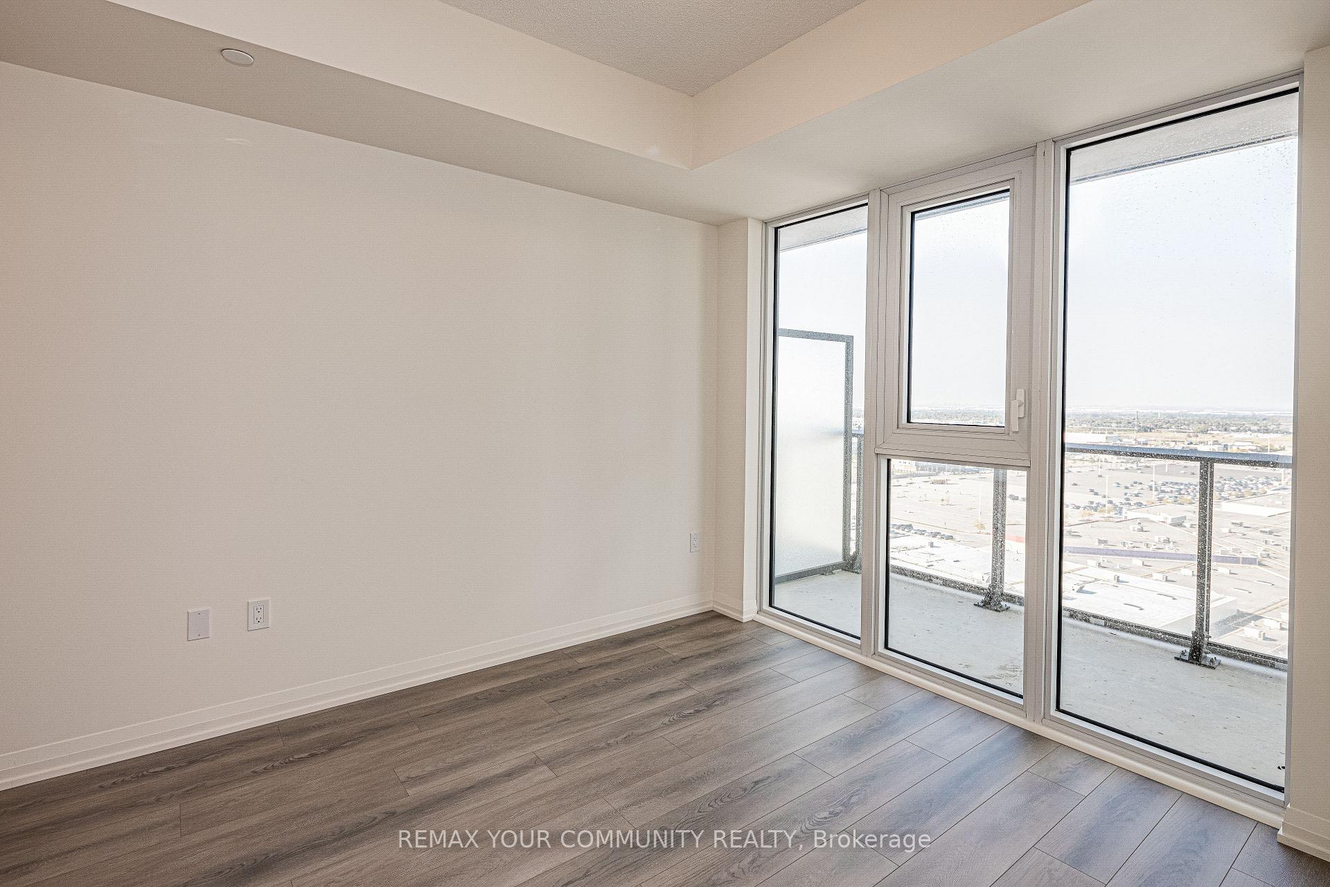 Photo 13 of Unit 1707, 9000 Jane Street, Vaughan, Concord — HOMEH