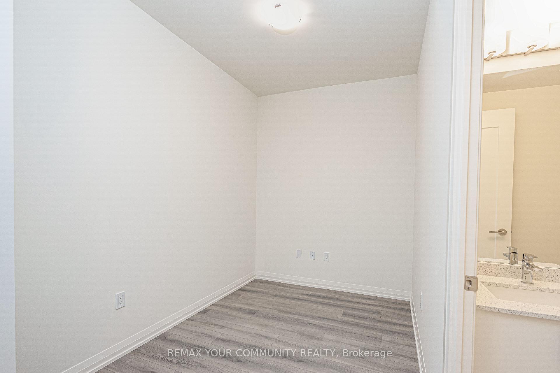 Photo 16 of Unit 1707, 9000 Jane Street, Vaughan, Concord — HOMEH