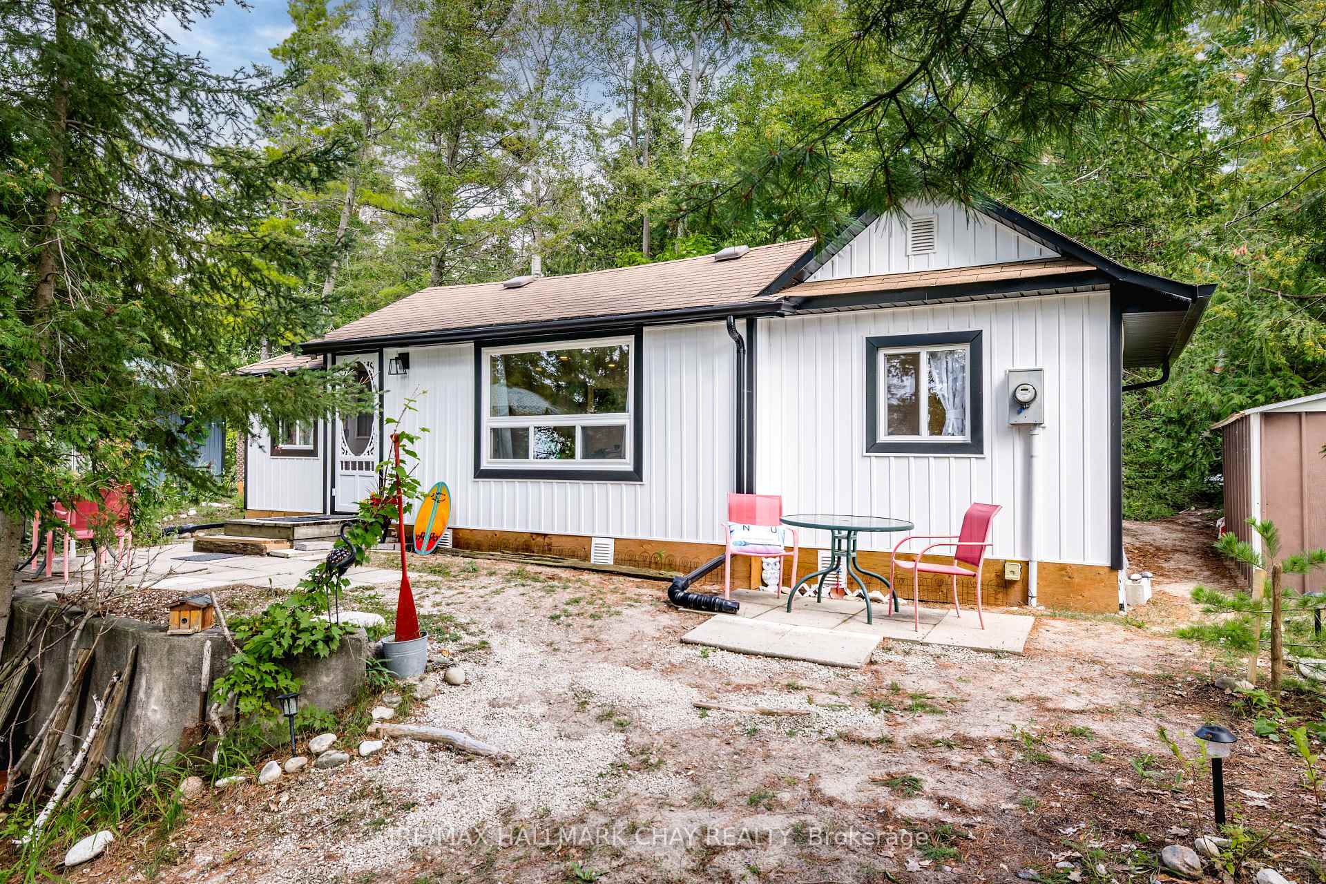 Photo 2 of 1221 River Road E, Wasaga Beach — HOMEH