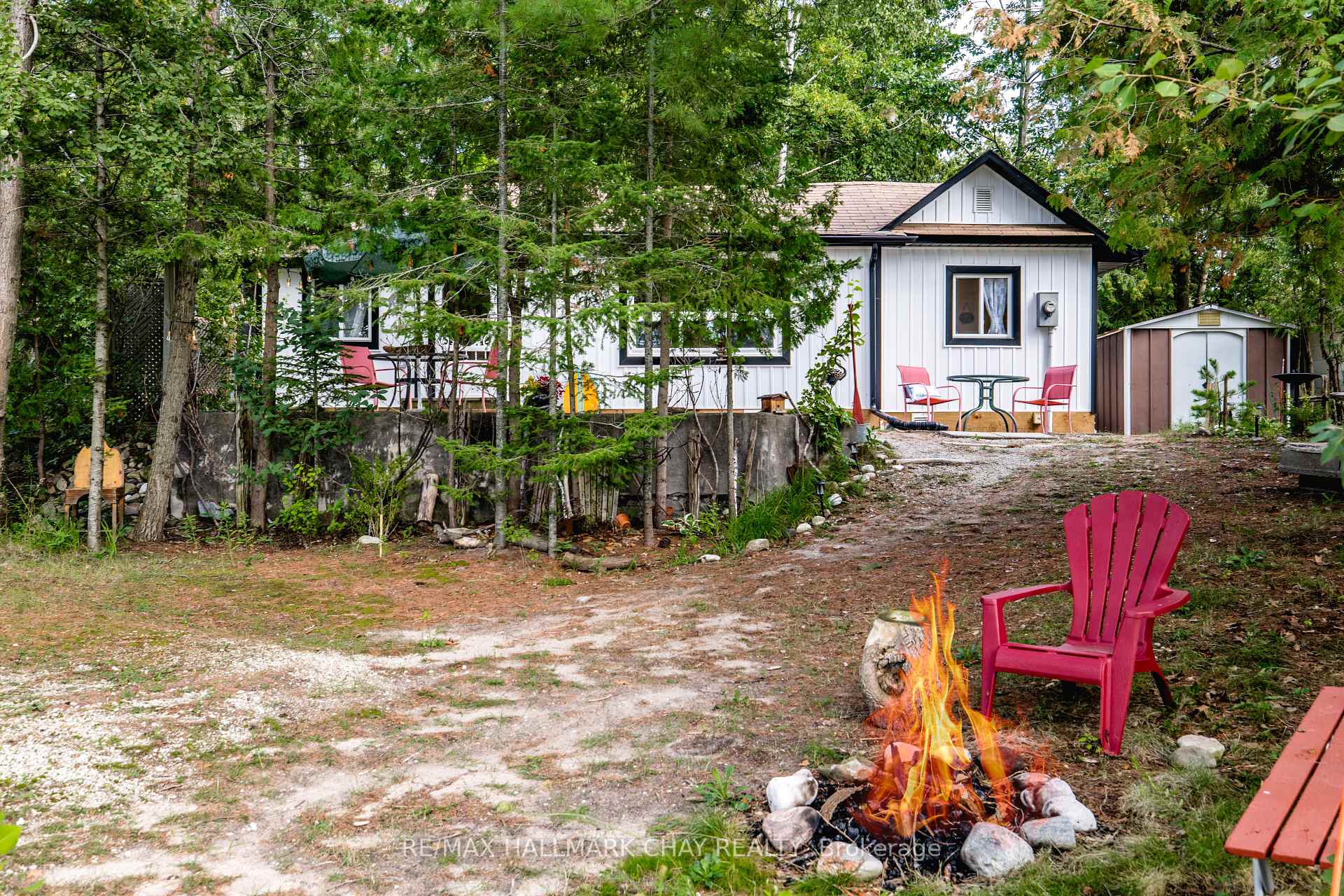 Photo 3 of 1221 River Road E, Wasaga Beach — HOMEH