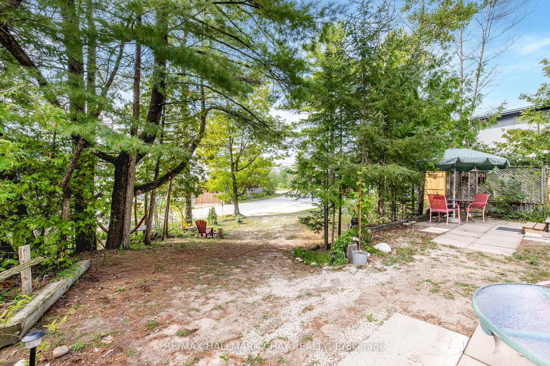 Photo 8 of 1221 River Road E, Wasaga Beach — HOMEH