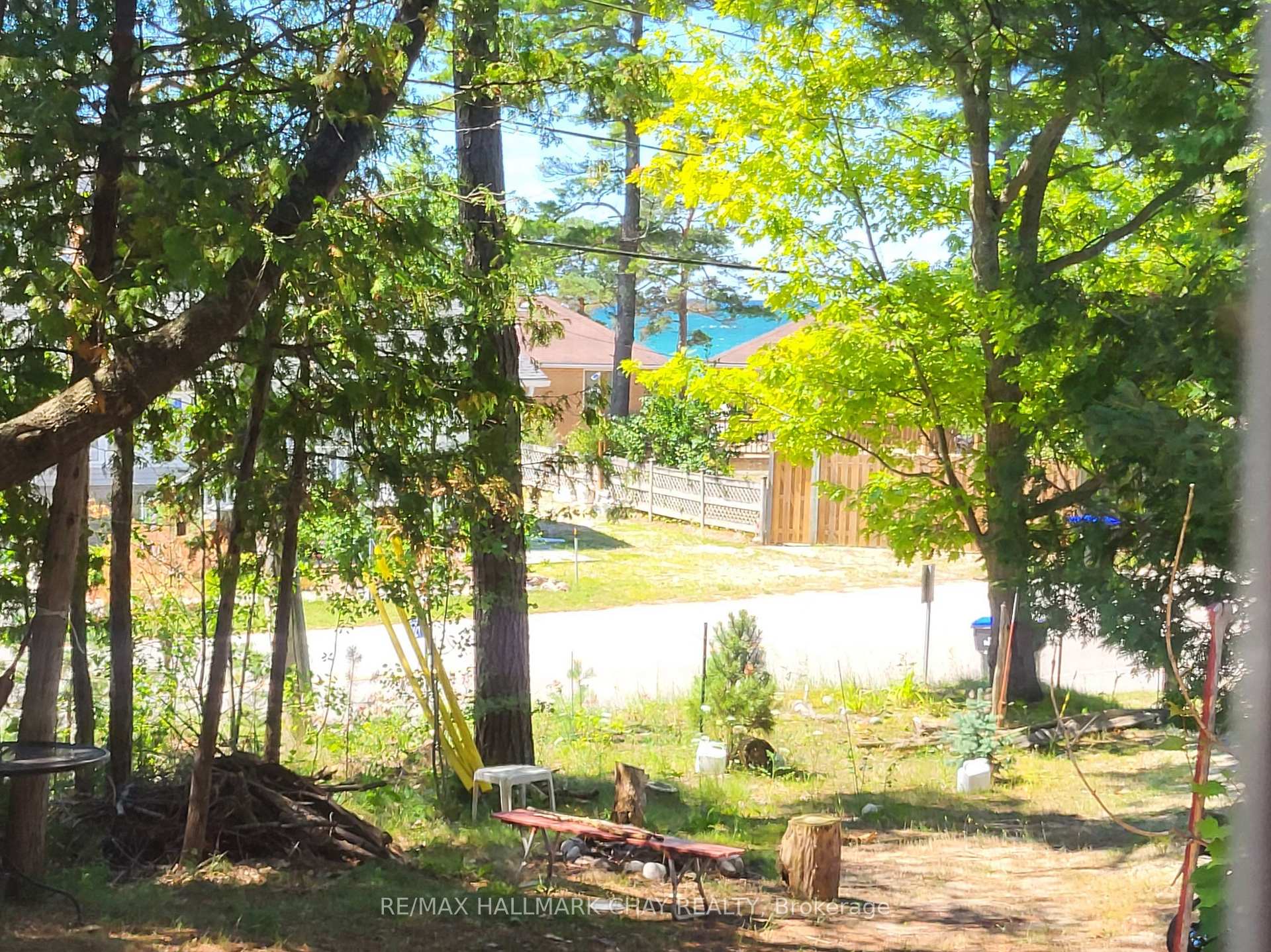 Photo 10 of 1221 River Road E, Wasaga Beach — HOMEH