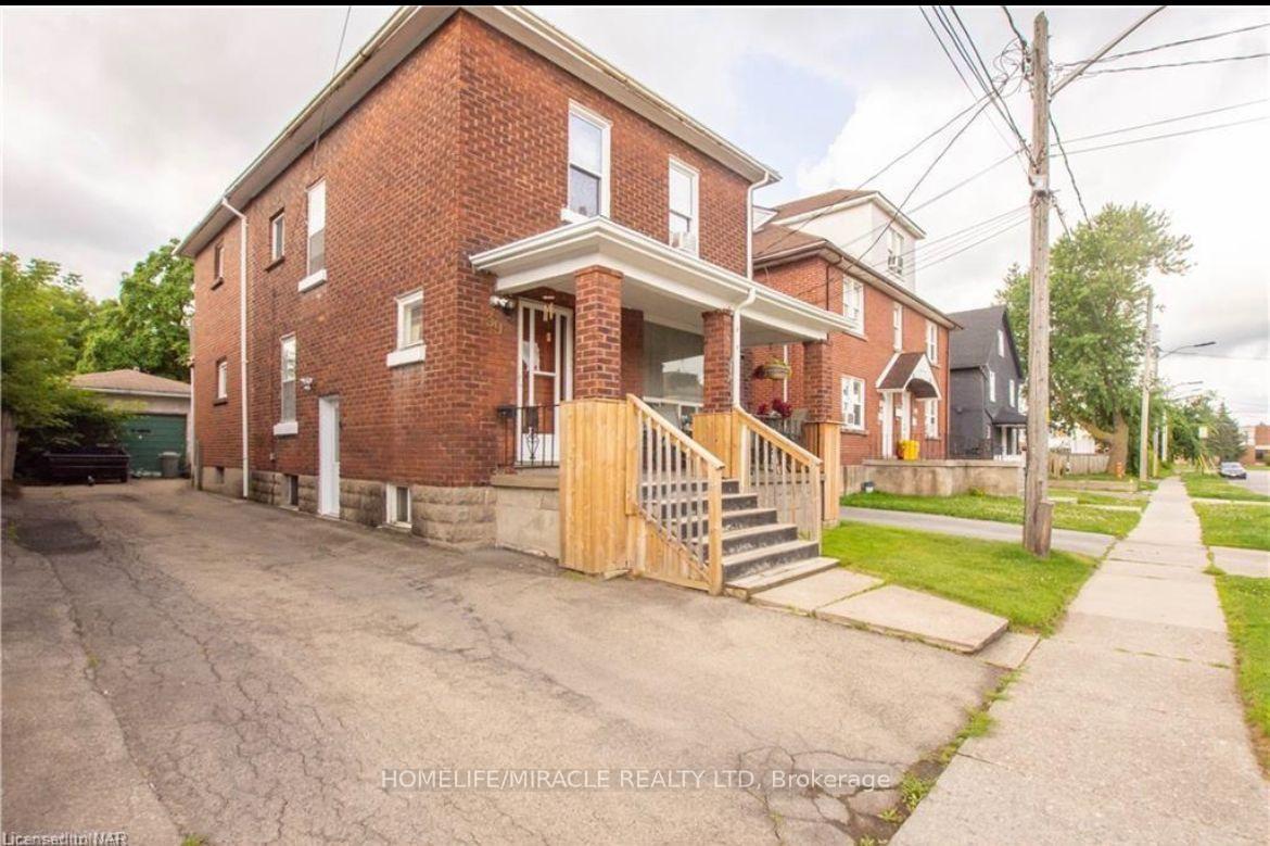 Photo 2 of 39 Park Street, Welland, Welland Downtown — HOMEH