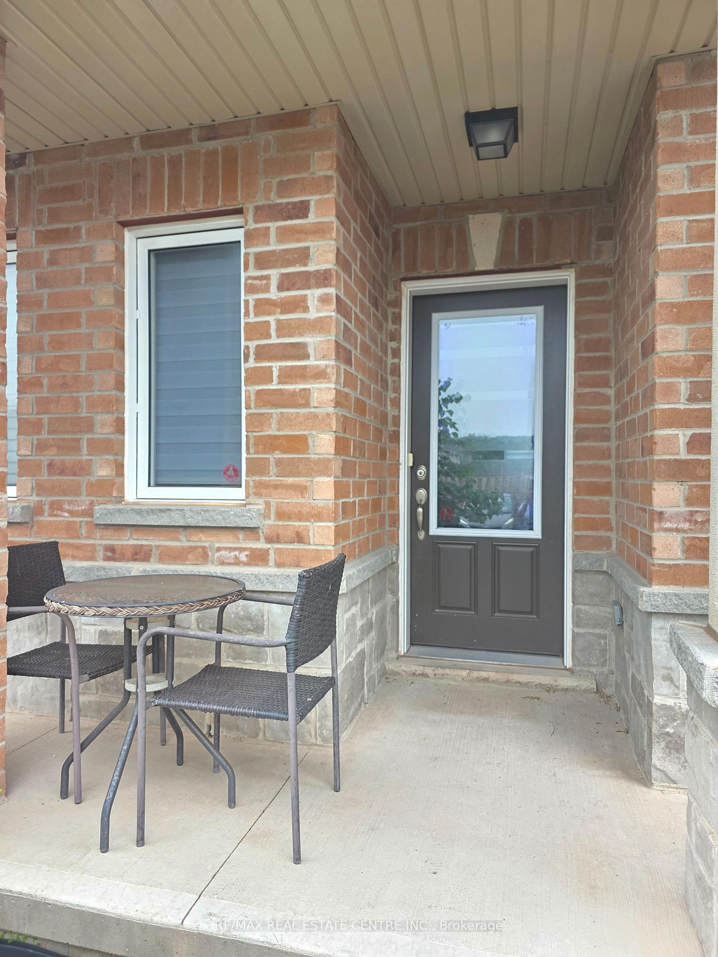 Photo 2 of Unit 16, 9 Arietta Lane, Hamilton, Winona — HOMEH
