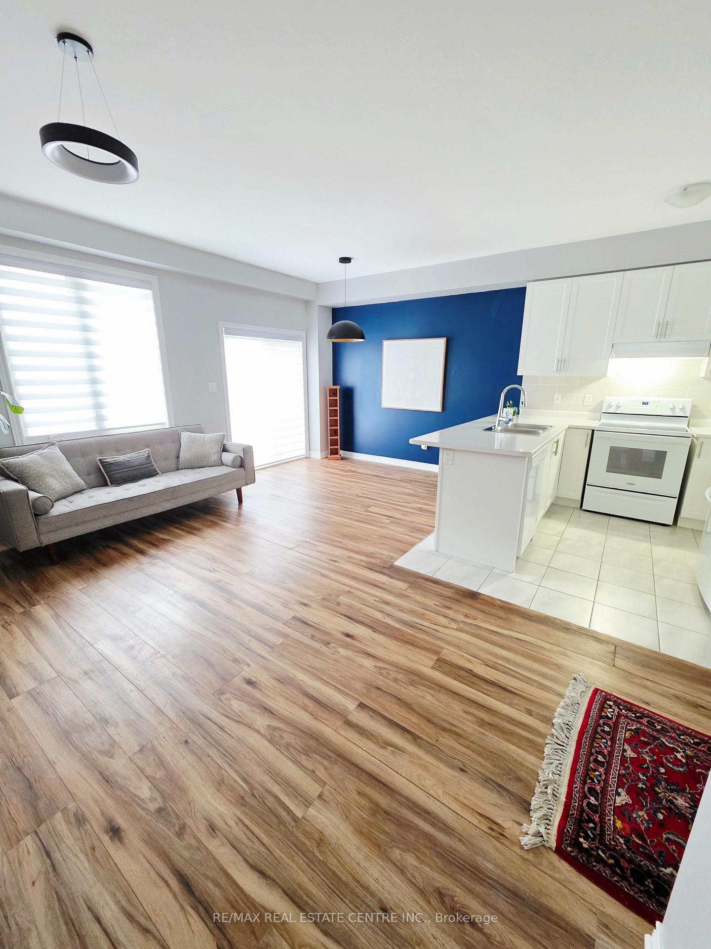 Photo 17 of Unit 16, 9 Arietta Lane, Hamilton, Winona — HOMEH