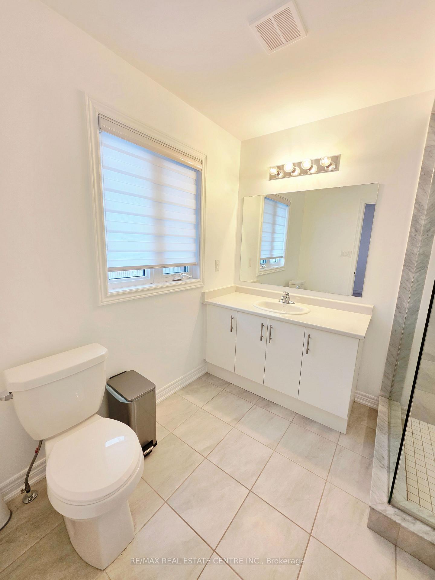 Photo 22 of Unit 16, 9 Arietta Lane, Hamilton, Winona — HOMEH