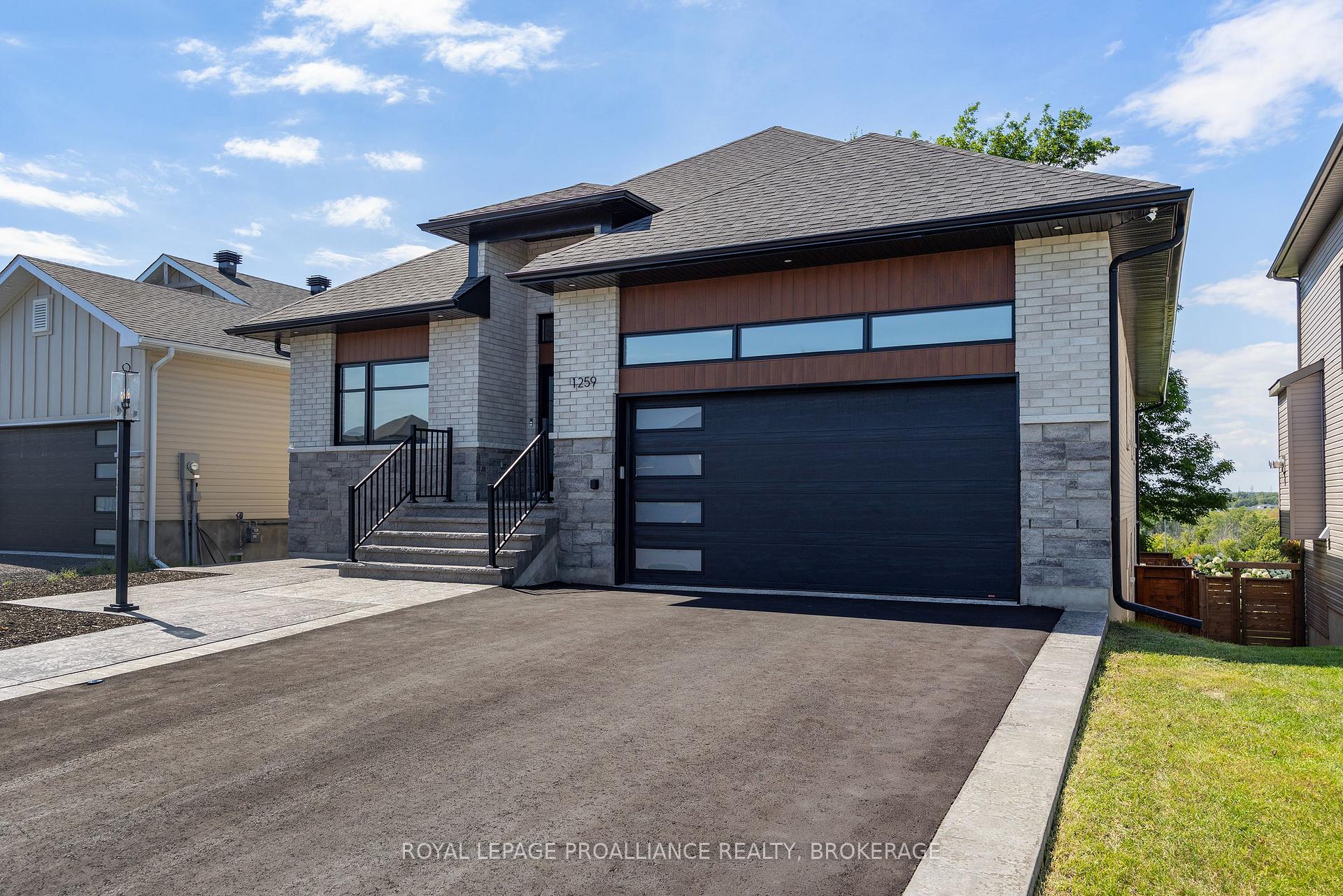 Photo 12 of 1259 Carfa Crescent, Kingston, City Northwest — HOMEH