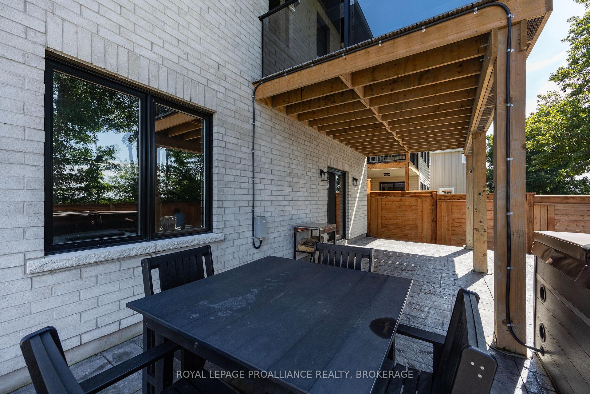 Photo 24 of 1259 Carfa Crescent, Kingston, City Northwest — HOMEH