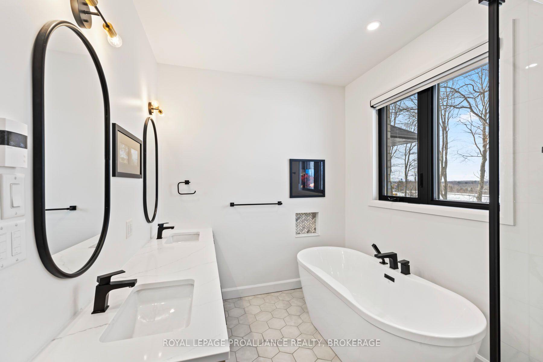 Photo 88 of 1259 Carfa Crescent, Kingston, City Northwest — HOMEH