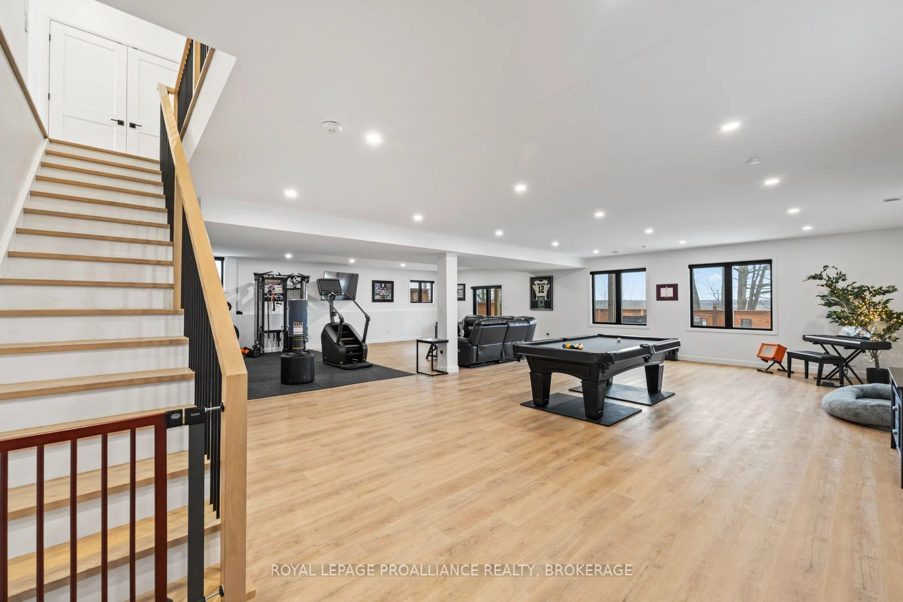 Photo 90 of 1259 Carfa Crescent, Kingston, City Northwest — HOMEH
