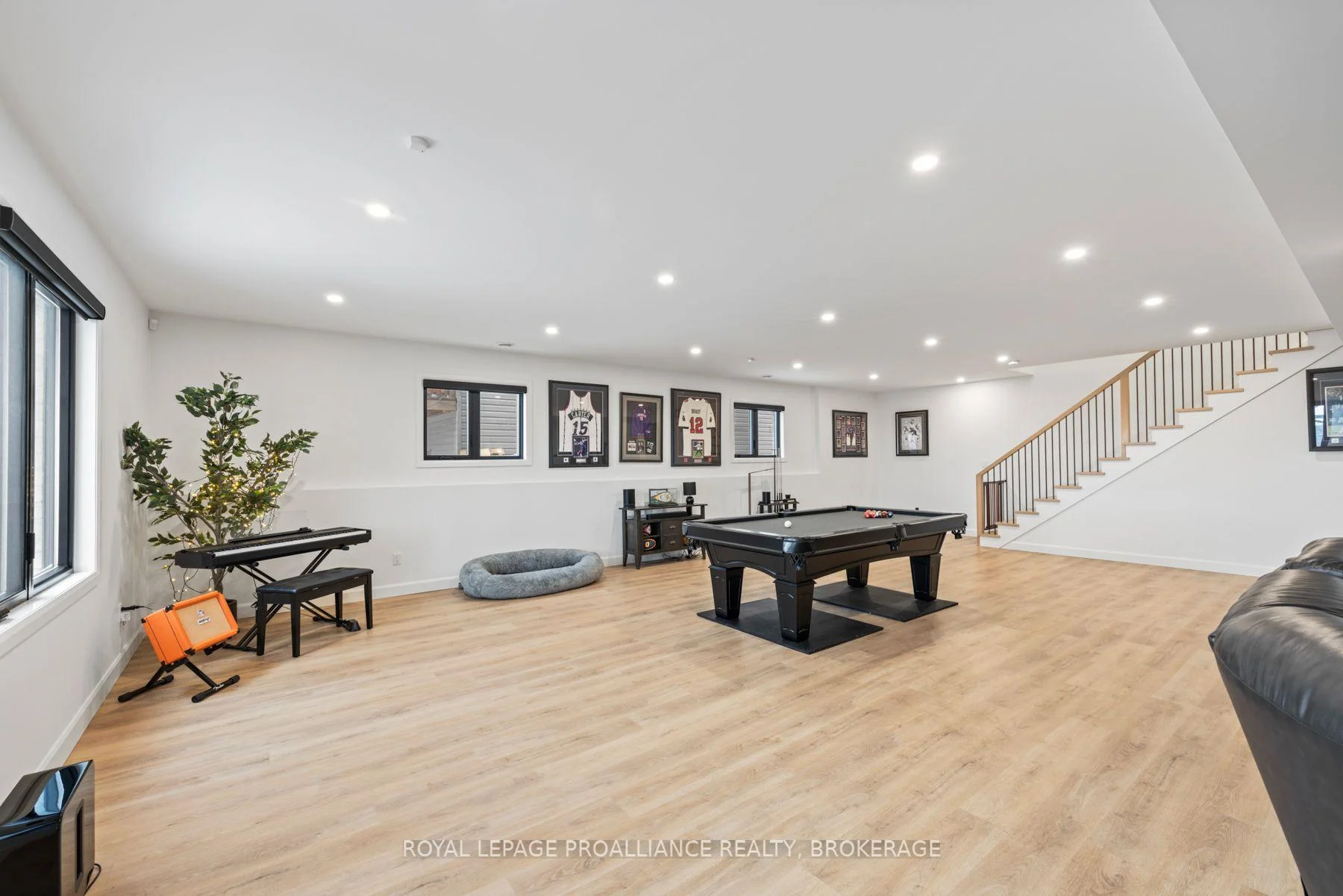 Photo 92 of 1259 Carfa Crescent, Kingston, City Northwest — HOMEH