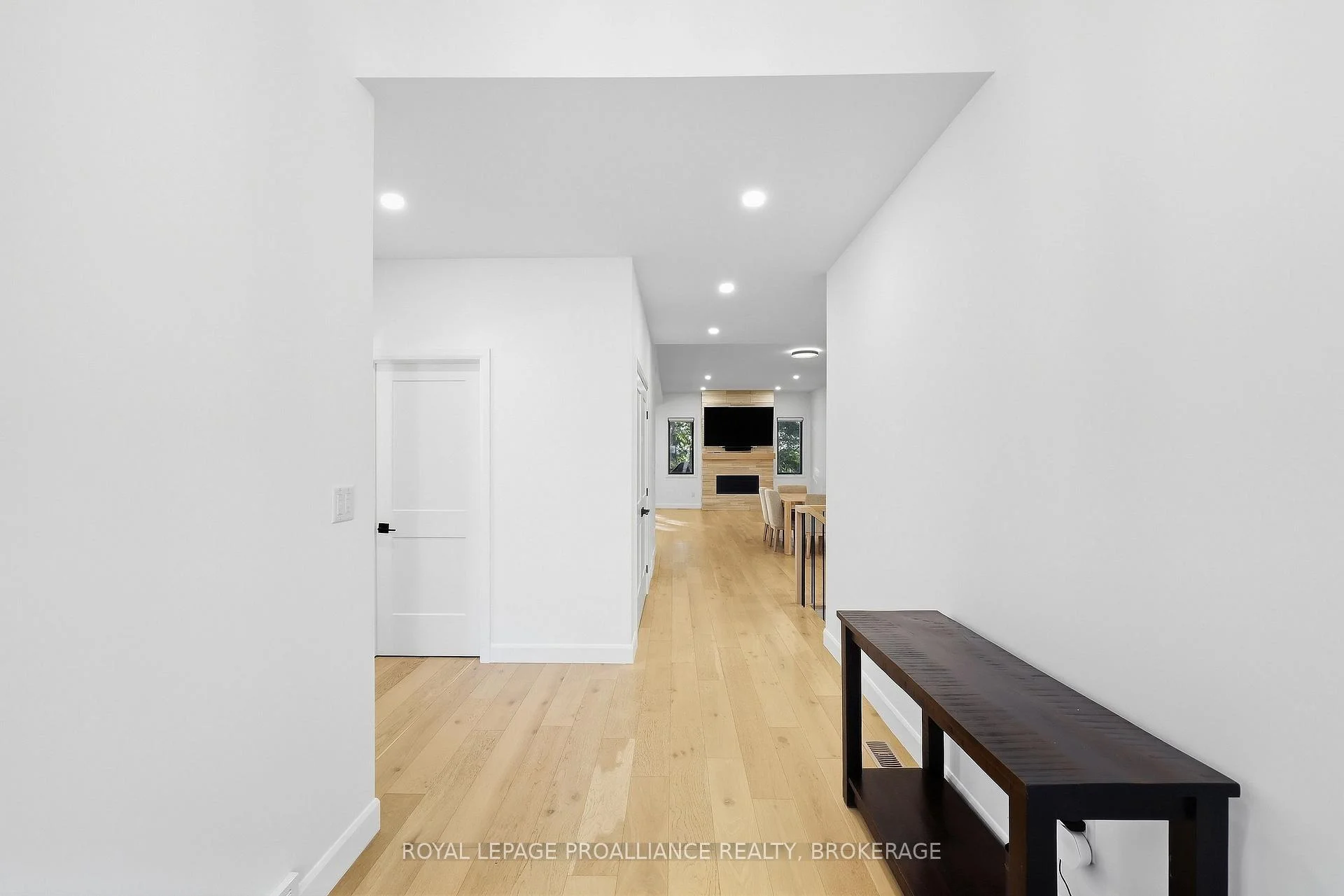 Photo 14 of 1259 Carfa Crescent, Kingston, City Northwest — HOMEH