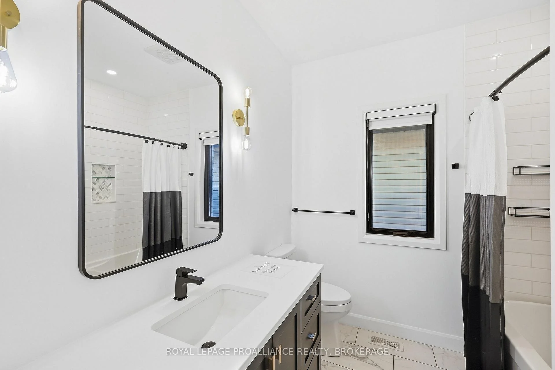 Photo 23 of 1259 Carfa Crescent, Kingston, City Northwest — HOMEH