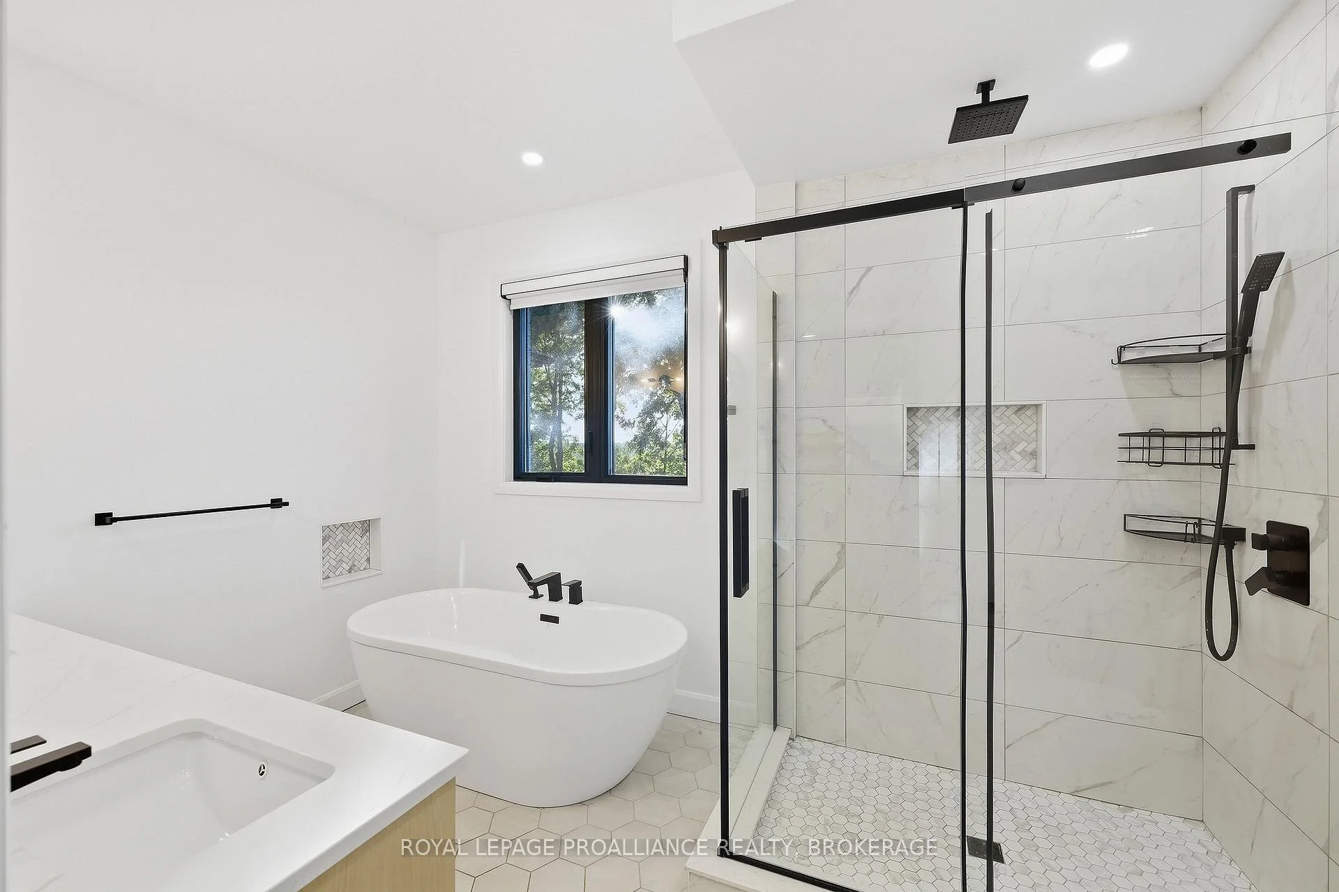 Photo 64 of 1259 Carfa Crescent, Kingston, City Northwest — HOMEH