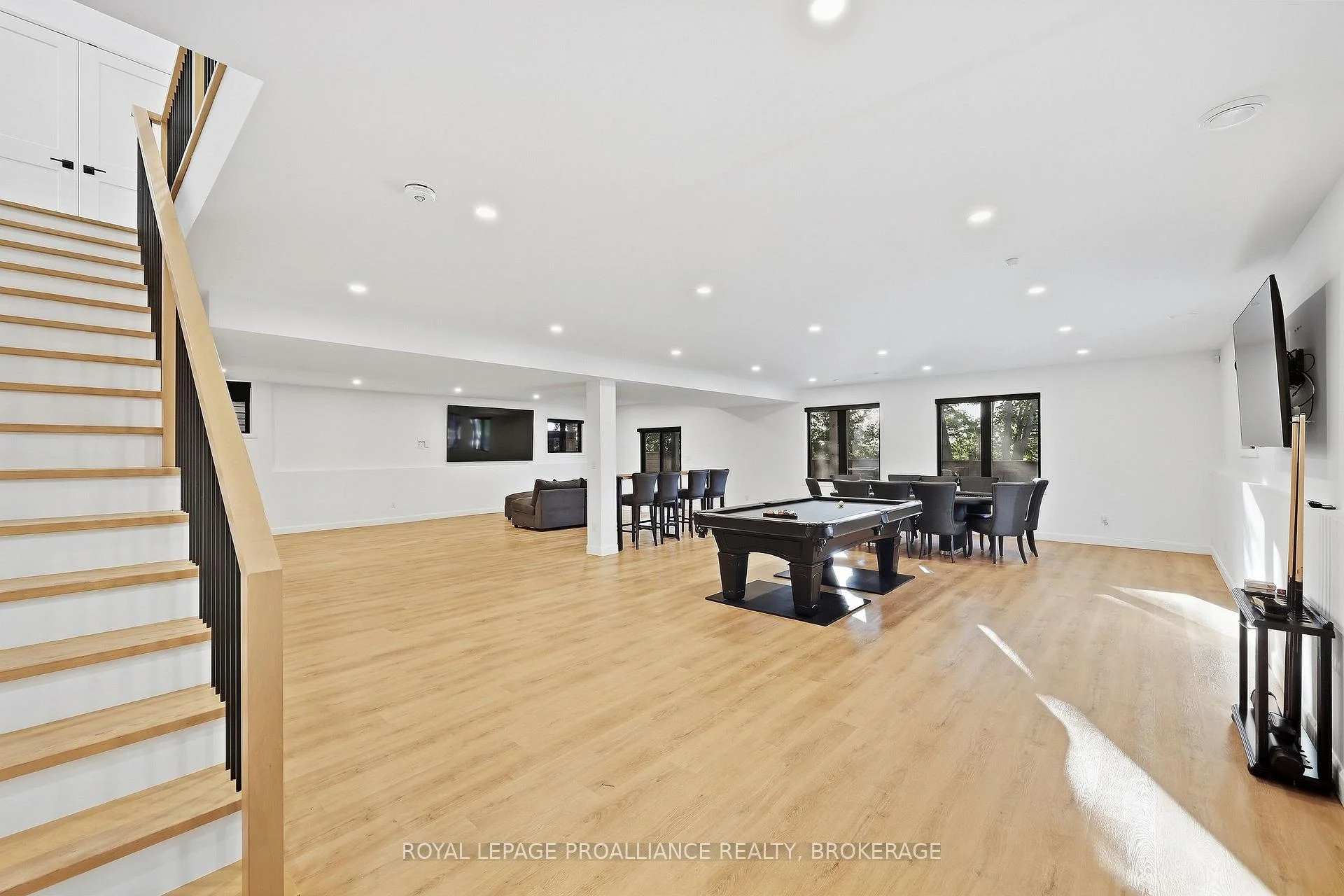 Photo 72 of 1259 Carfa Crescent, Kingston, City Northwest — HOMEH