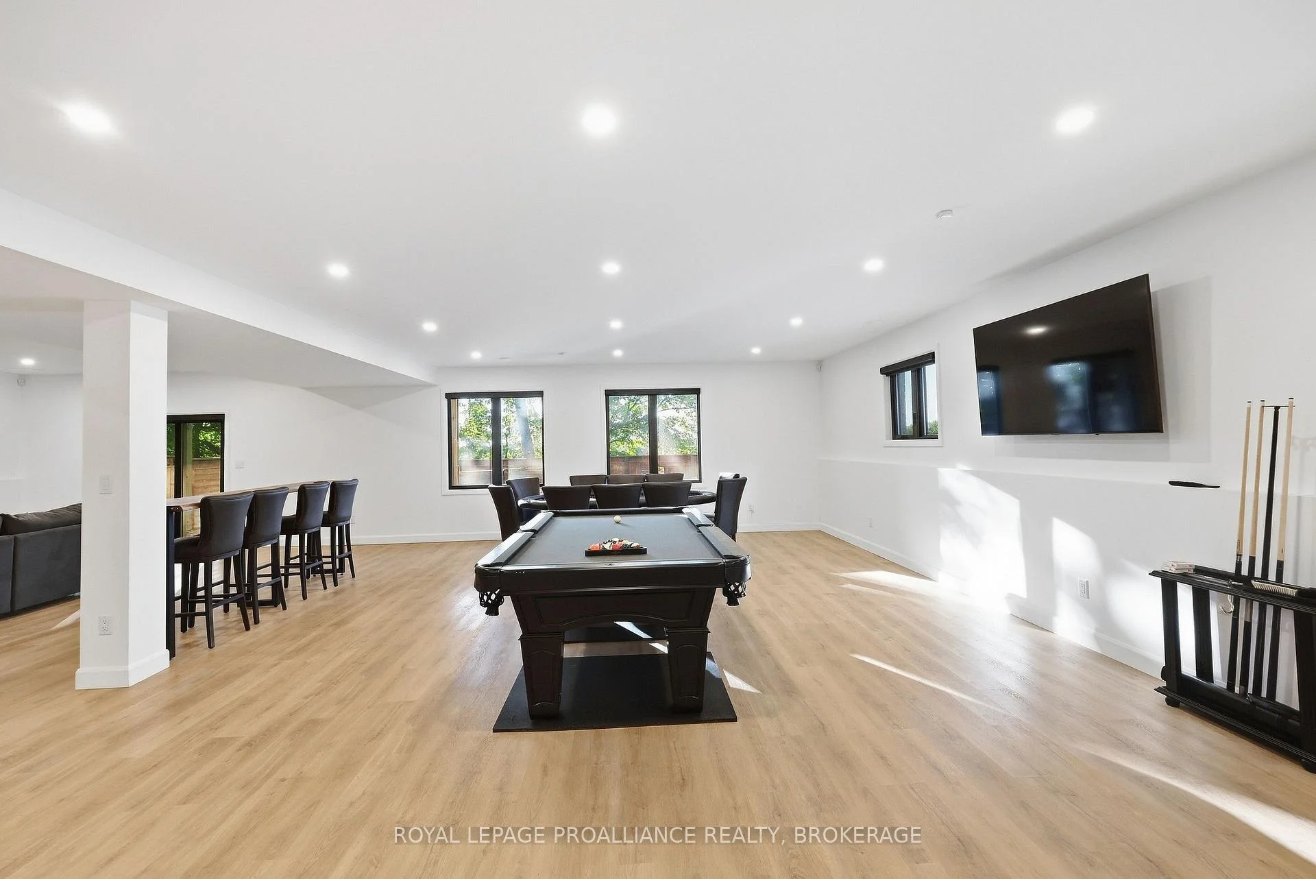 Photo 74 of 1259 Carfa Crescent, Kingston, City Northwest — HOMEH