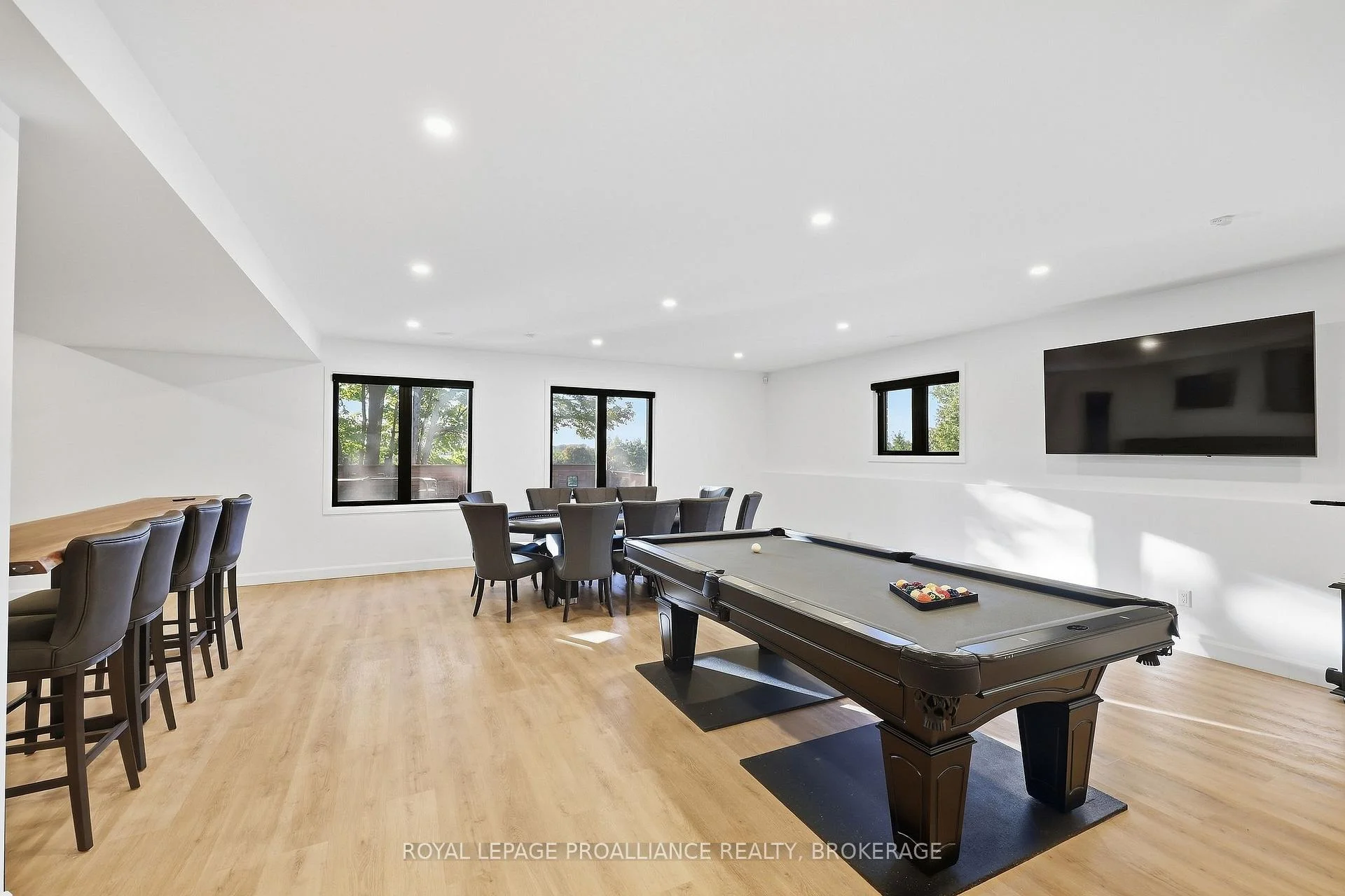 Photo 76 of 1259 Carfa Crescent, Kingston, City Northwest — HOMEH