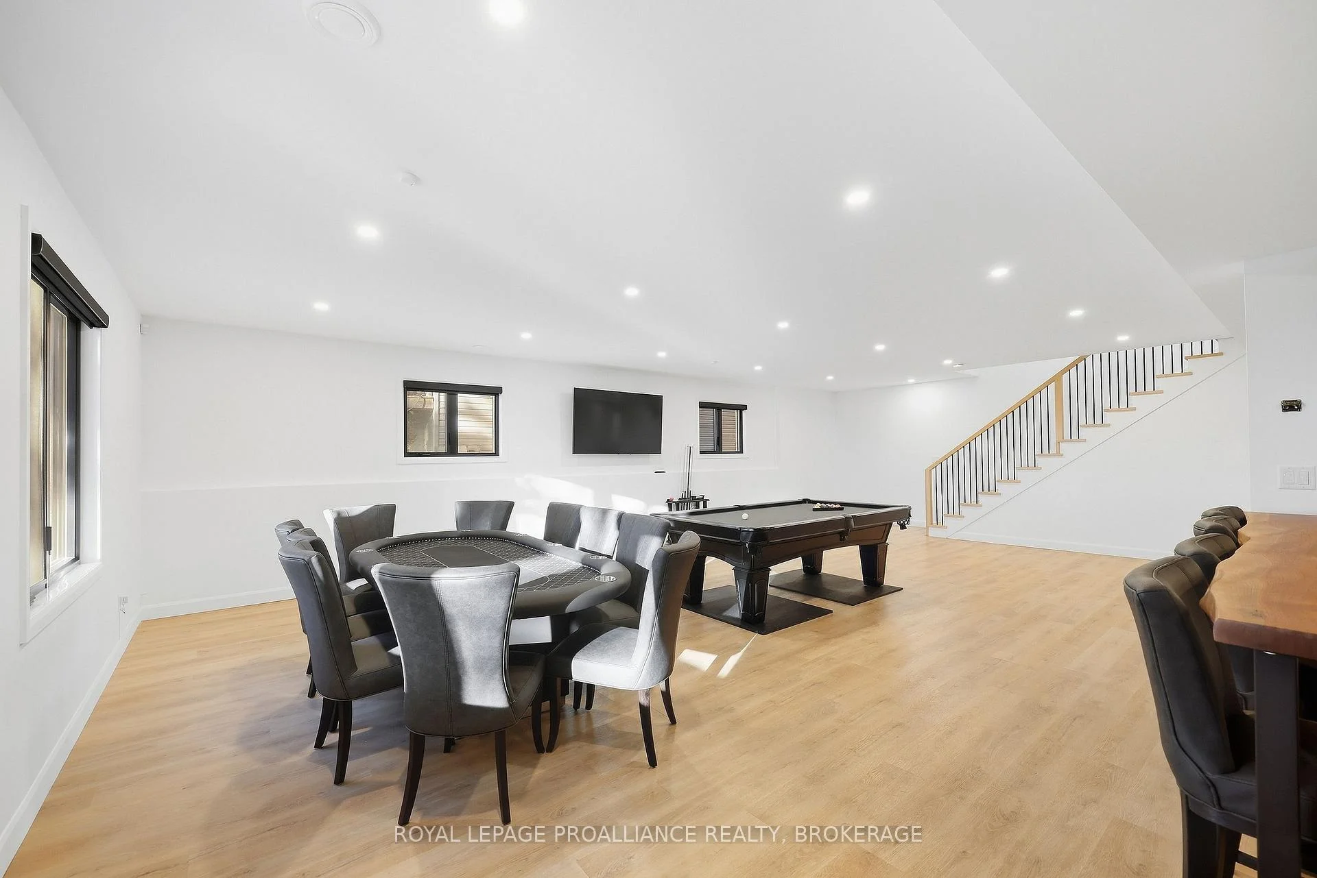 Photo 82 of 1259 Carfa Crescent, Kingston, City Northwest — HOMEH
