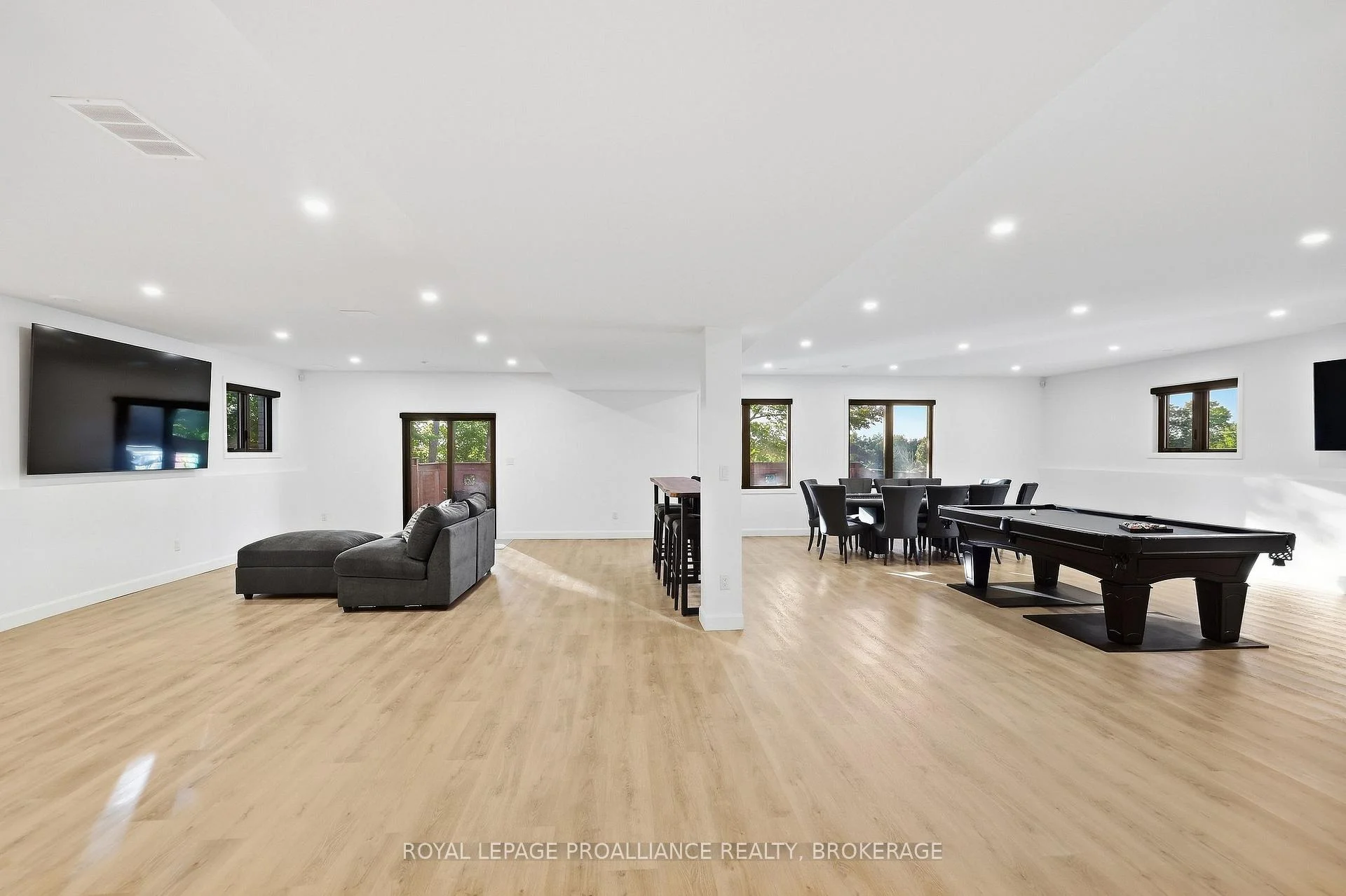 Photo 91 of 1259 Carfa Crescent, Kingston, City Northwest — HOMEH