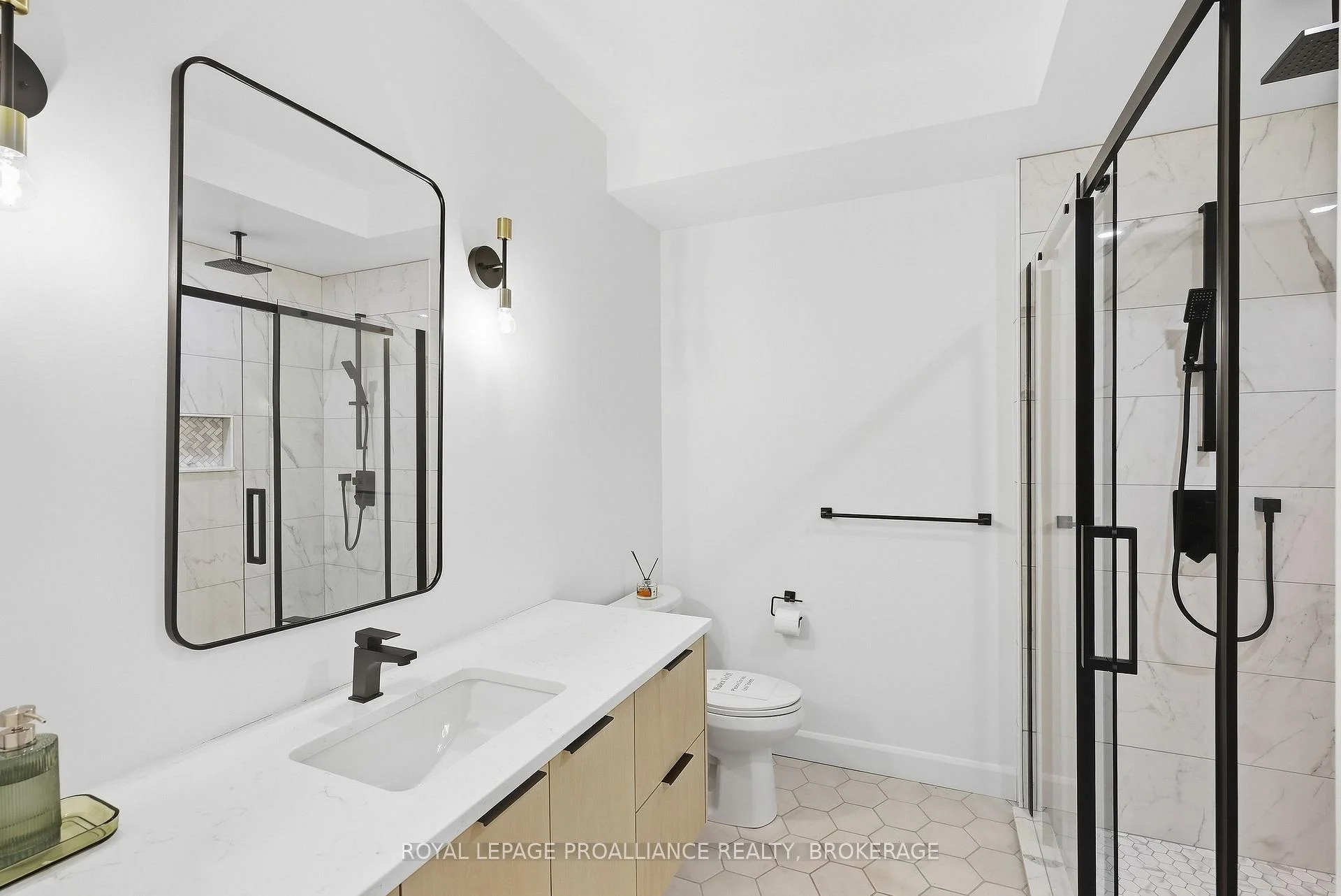 Photo 95 of 1259 Carfa Crescent, Kingston, City Northwest — HOMEH