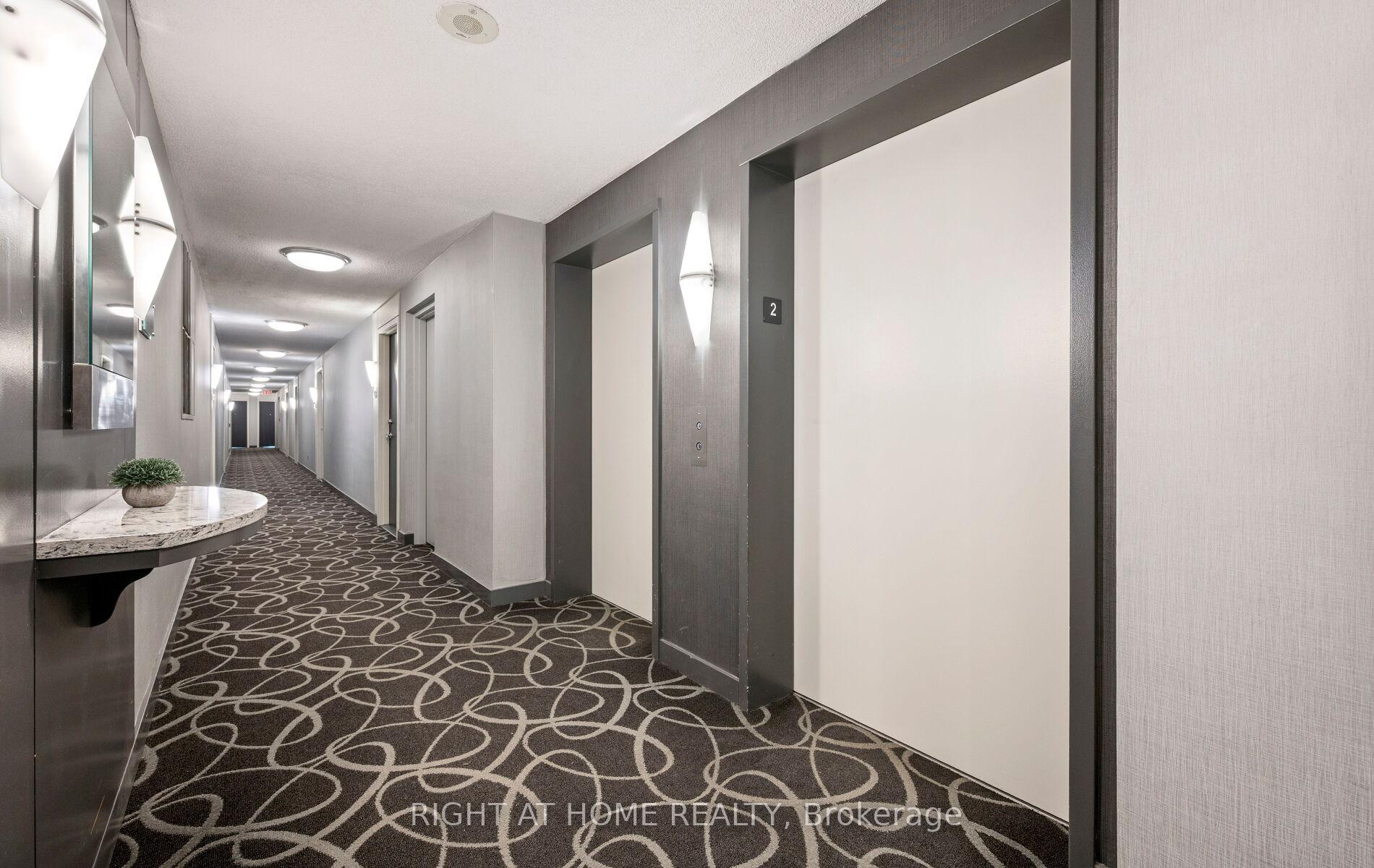 Photo 3 of Unit 219, 600 Queens Quay W, Toronto, Waterfront Communities — HOMEH