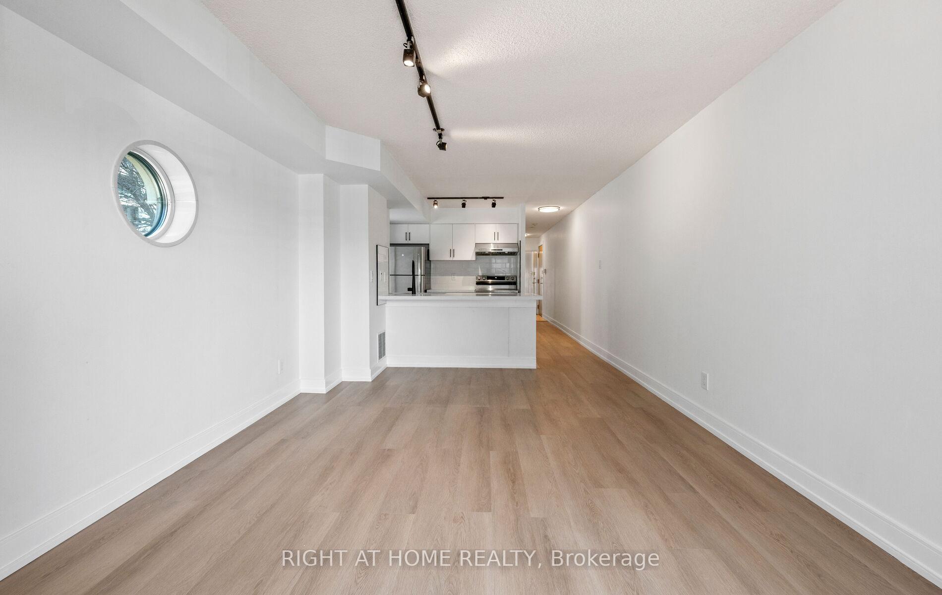 Photo 12 of Unit 219, 600 Queens Quay W, Toronto, Waterfront Communities — HOMEH