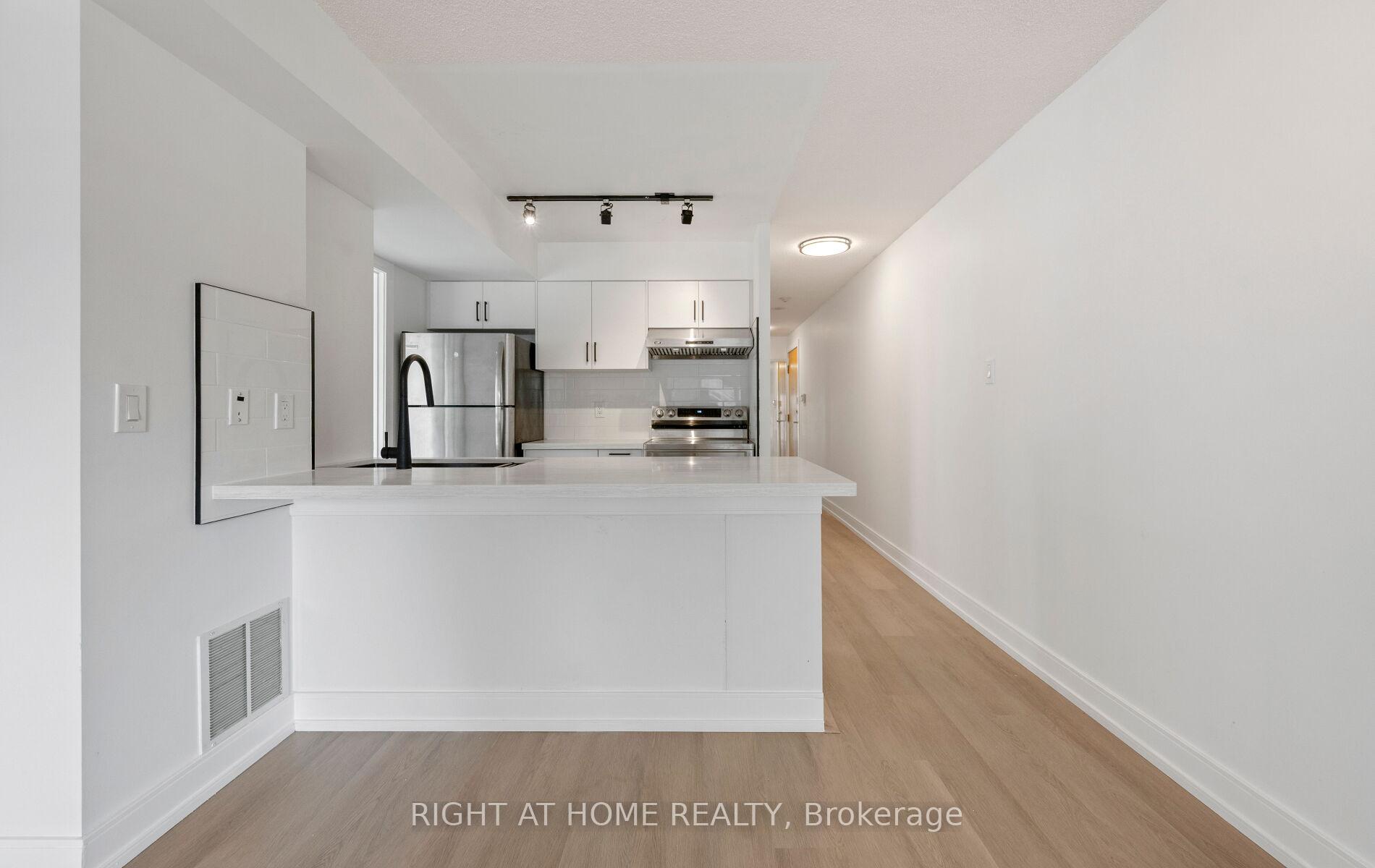 Photo 15 of Unit 219, 600 Queens Quay W, Toronto, Waterfront Communities — HOMEH
