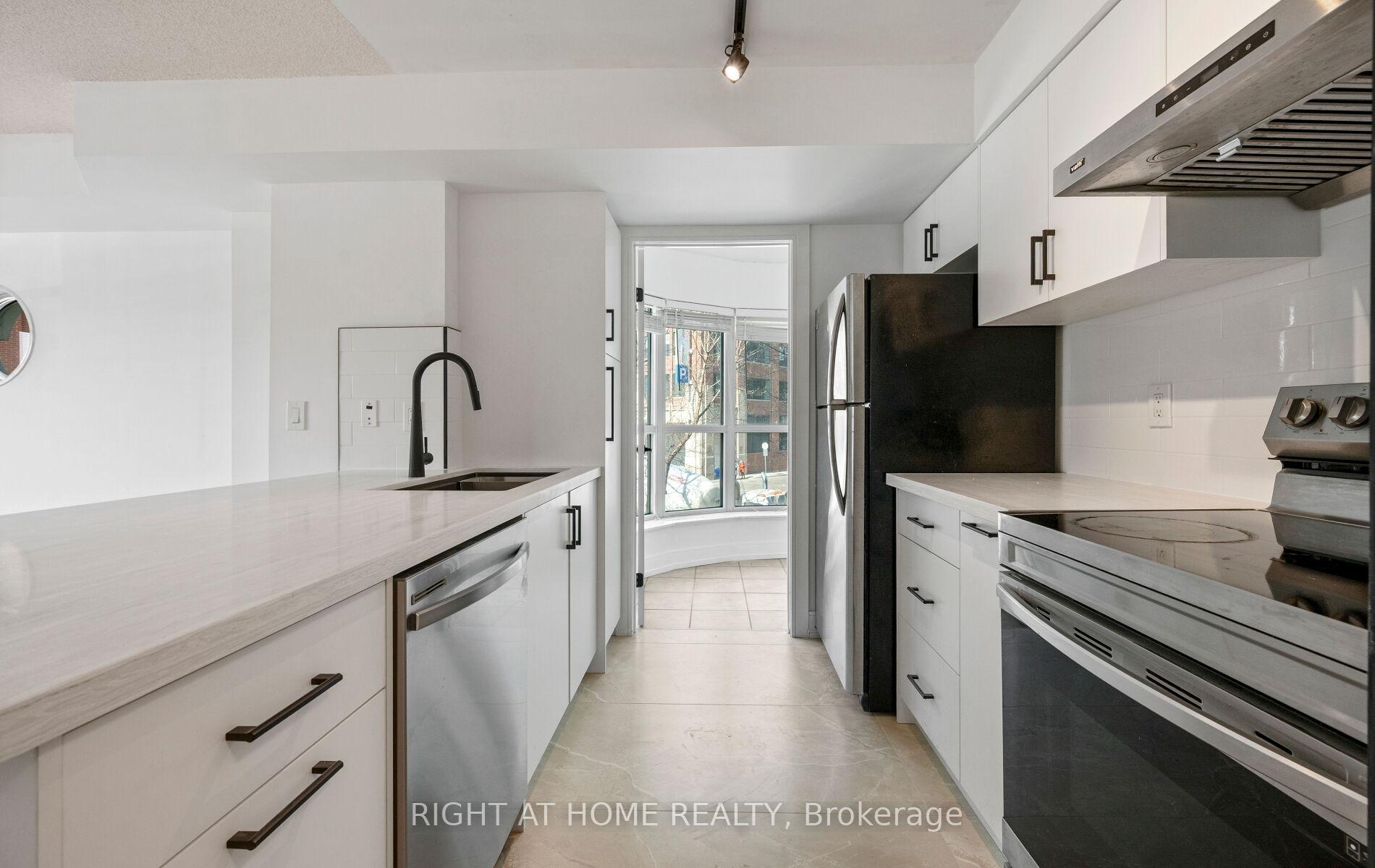 Photo 19 of Unit 219, 600 Queens Quay W, Toronto, Waterfront Communities — HOMEH