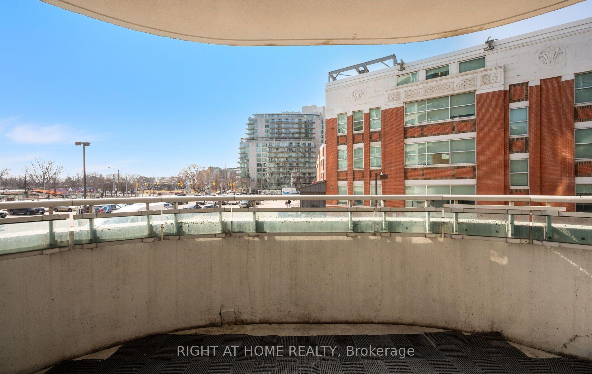 Photo 33 of Unit 219, 600 Queens Quay W, Toronto, Waterfront Communities — HOMEH