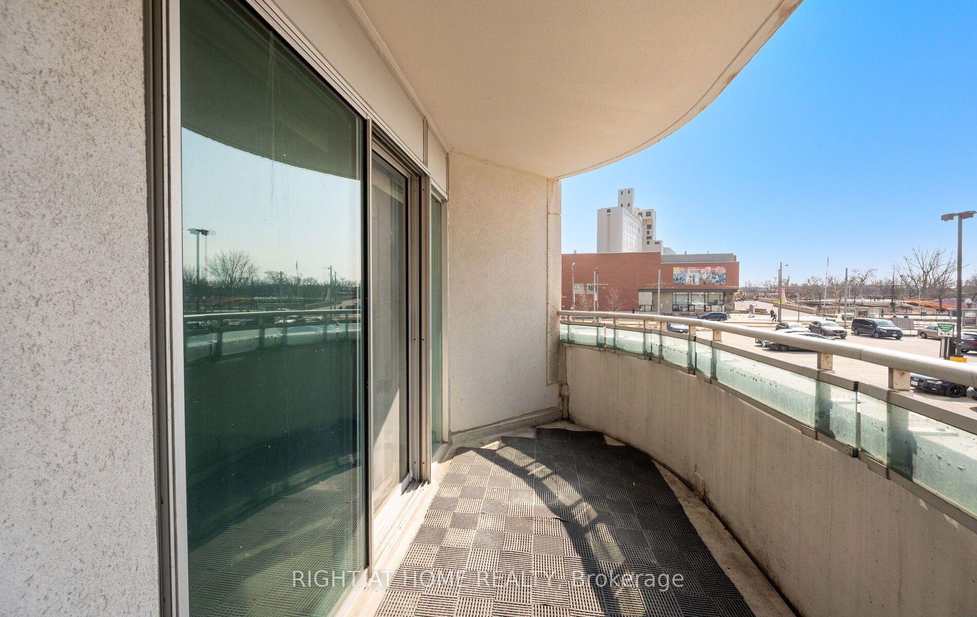 Photo 34 of Unit 219, 600 Queens Quay W, Toronto, Waterfront Communities — HOMEH