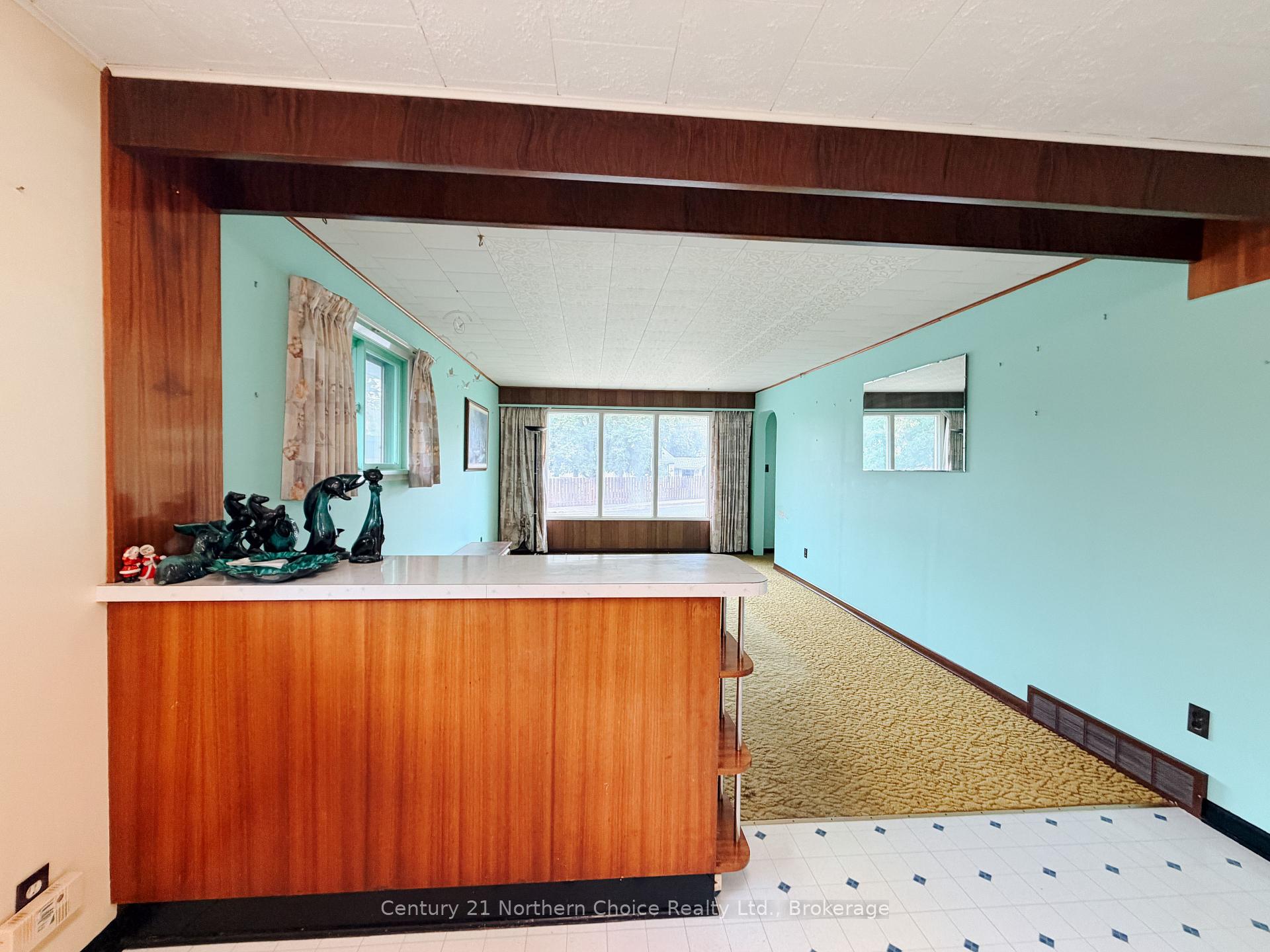 Photo 11 of 1433 Pine Portage Road, Kenora, South Park Estate — HOMEH