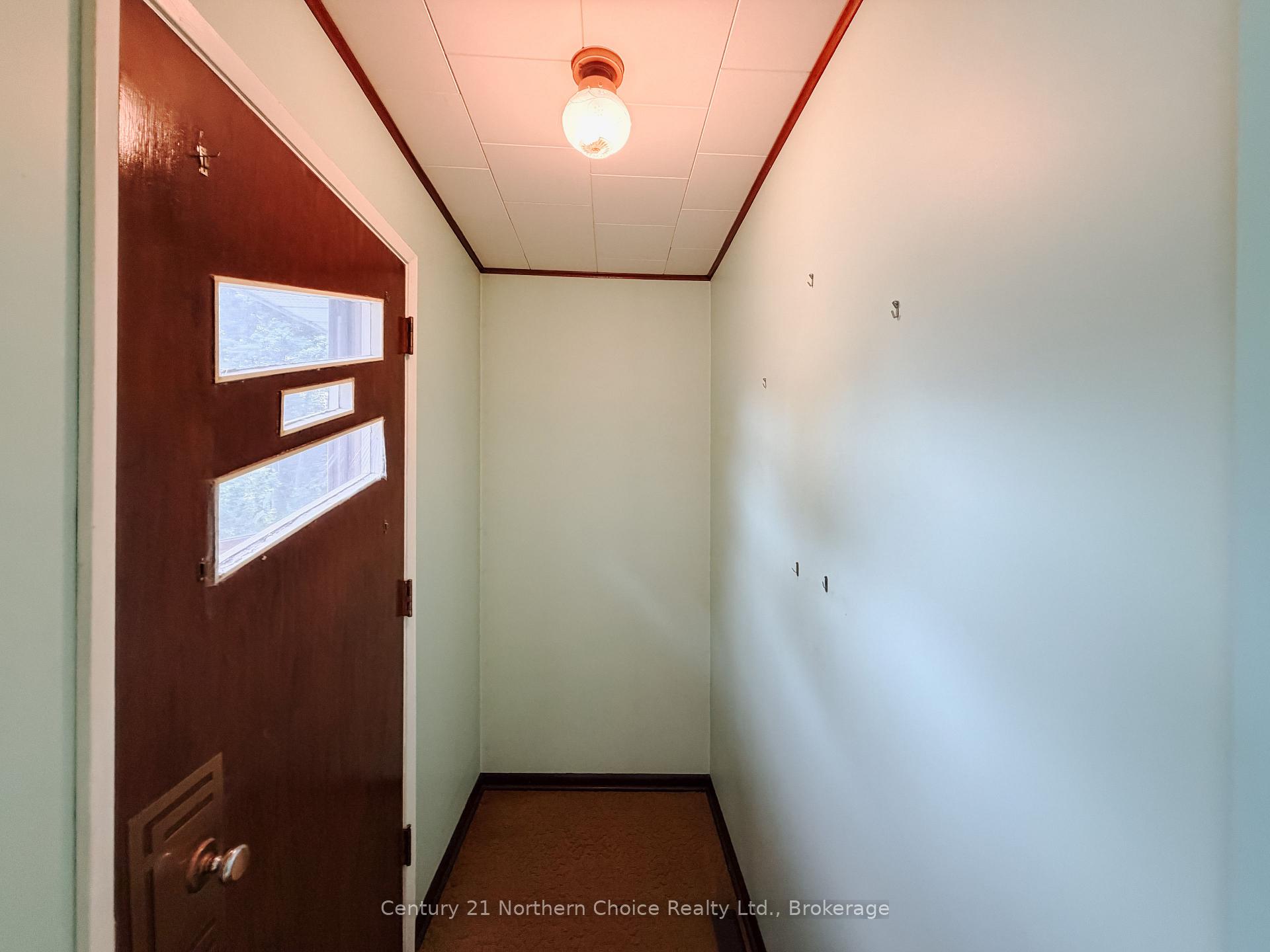 Photo 12 of 1433 Pine Portage Road, Kenora, South Park Estate — HOMEH