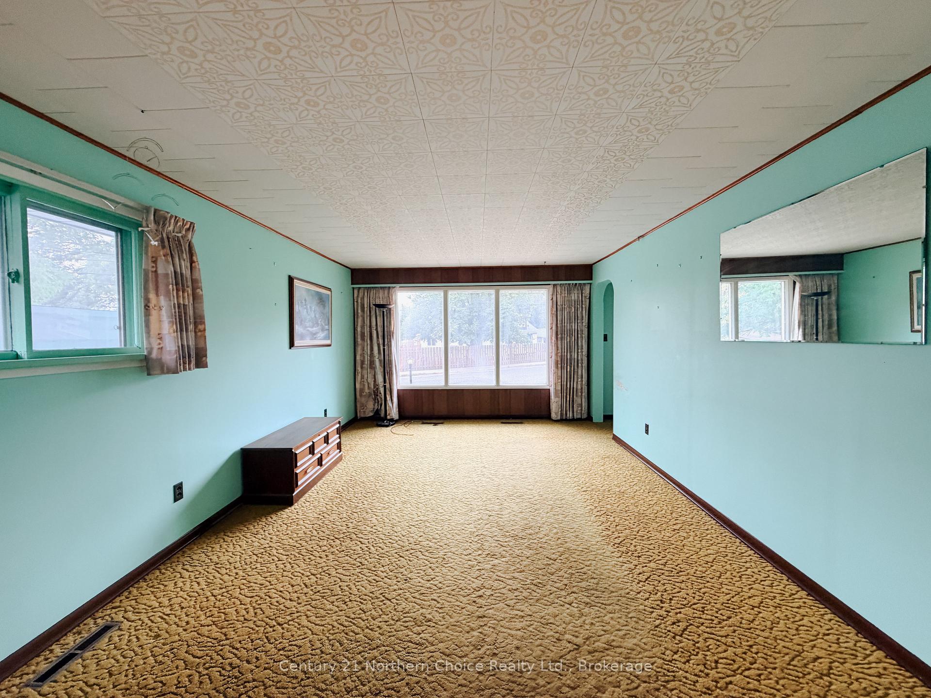 Photo 13 of 1433 Pine Portage Road, Kenora, South Park Estate — HOMEH