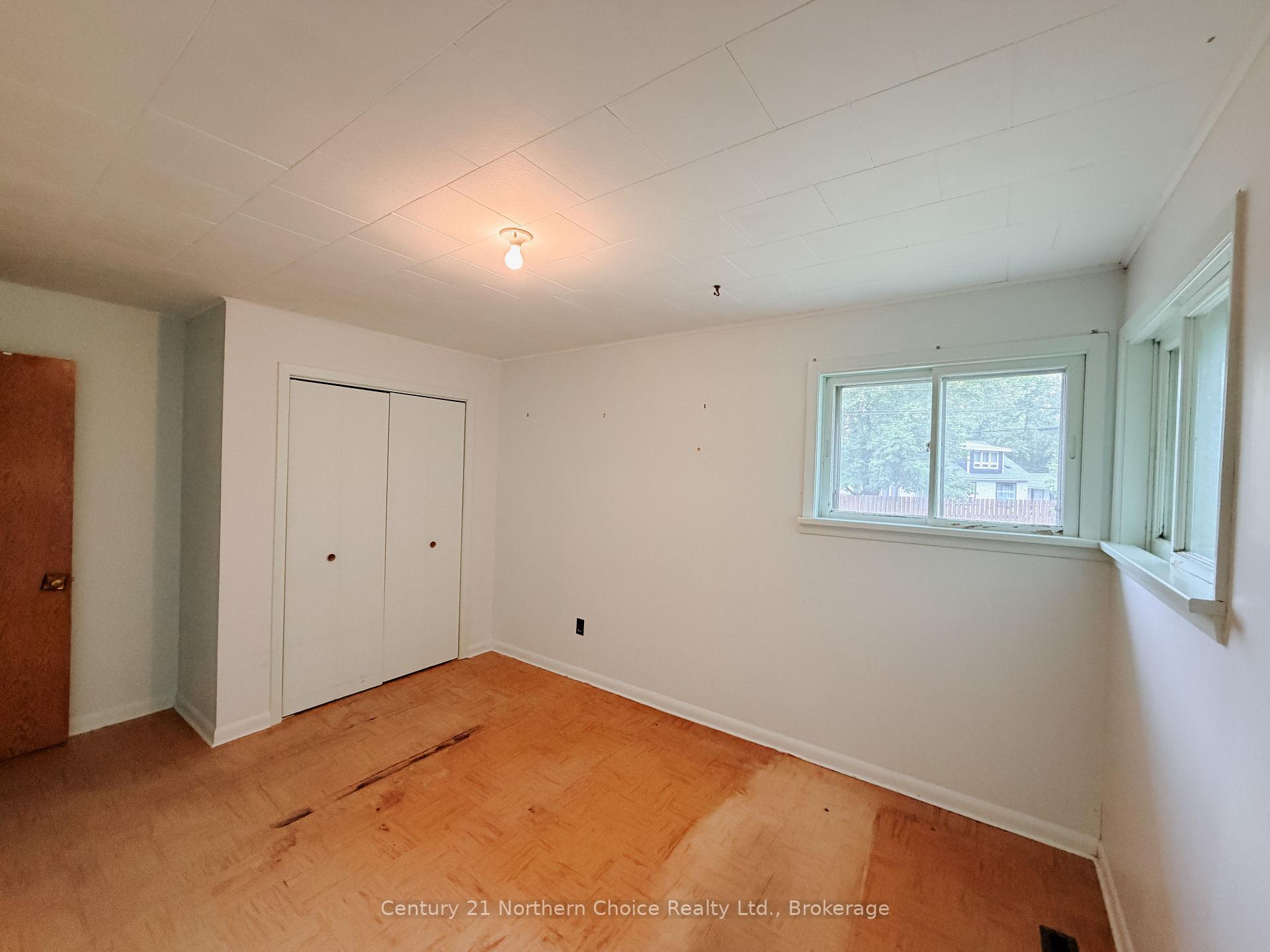 Photo 16 of 1433 Pine Portage Road, Kenora, South Park Estate — HOMEH