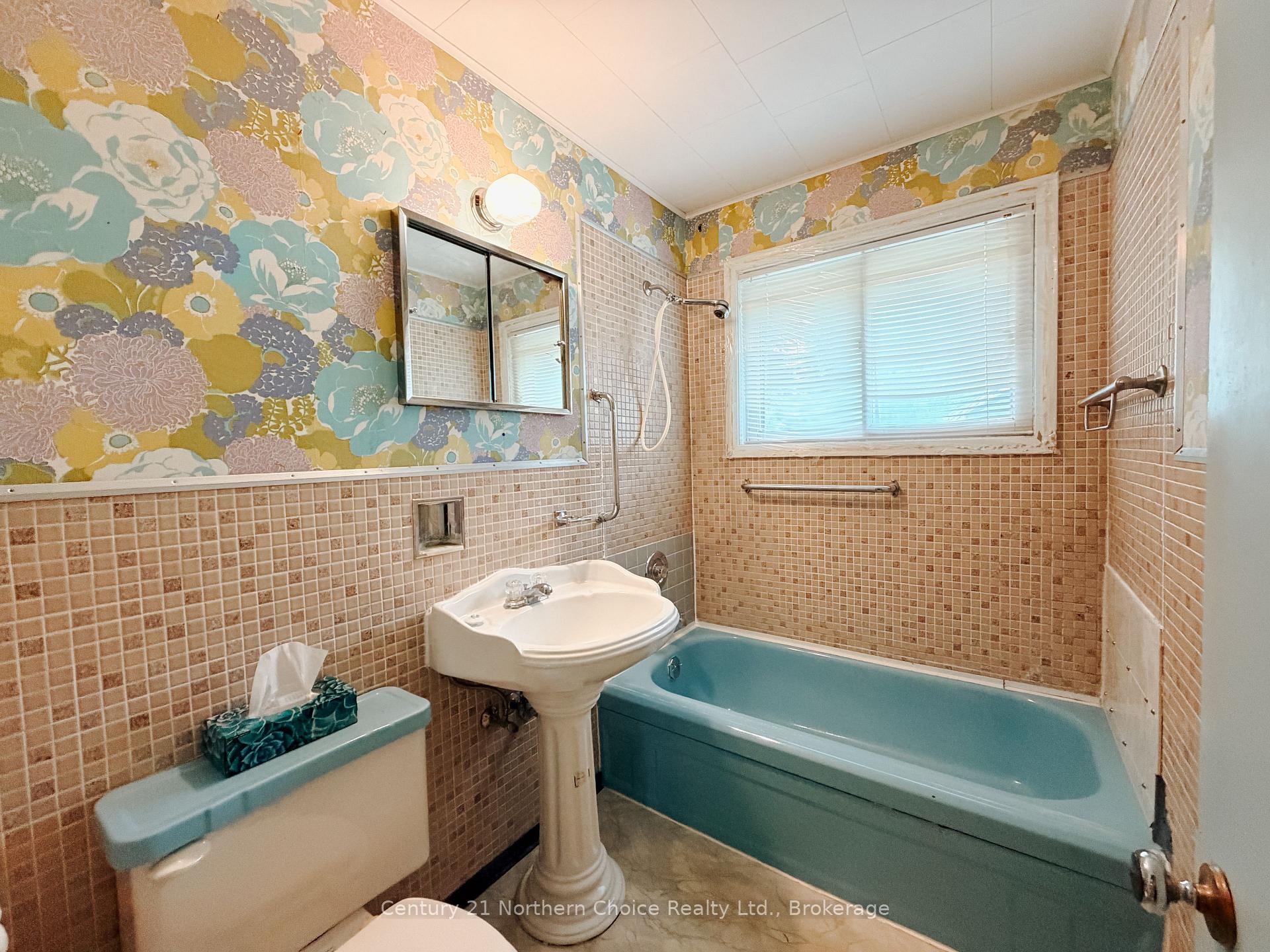 Photo 21 of 1433 Pine Portage Road, Kenora, South Park Estate — HOMEH