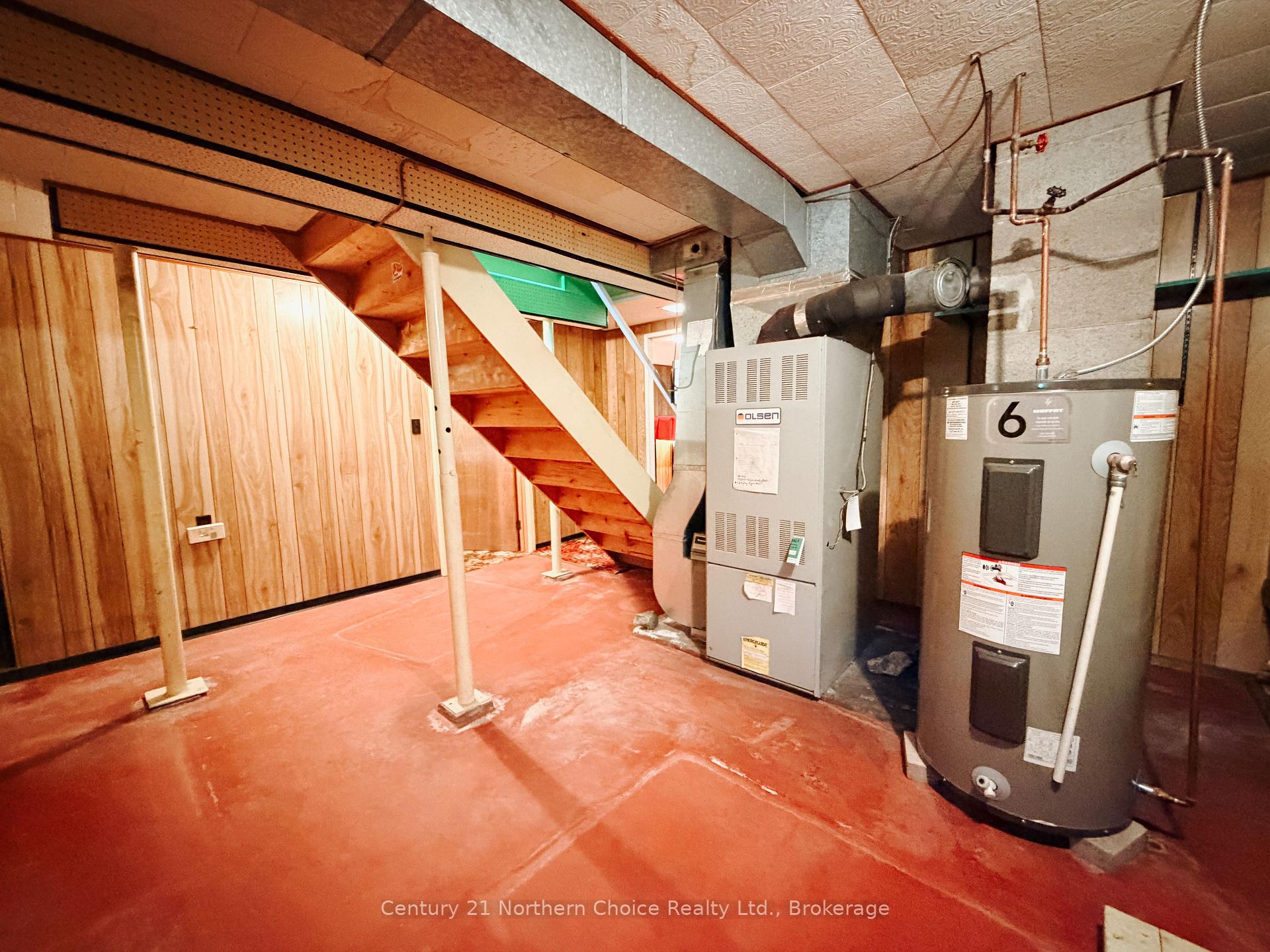 Photo 31 of 1433 Pine Portage Road, Kenora, South Park Estate — HOMEH