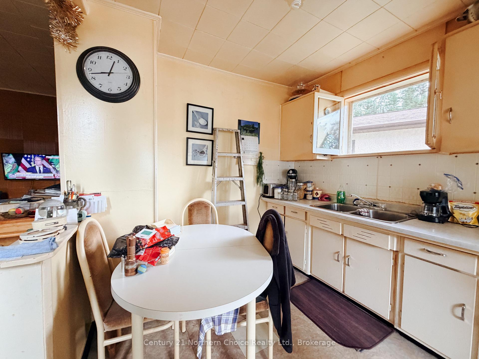 Photo 35 of 1433 Pine Portage Road, Kenora, South Park Estate — HOMEH