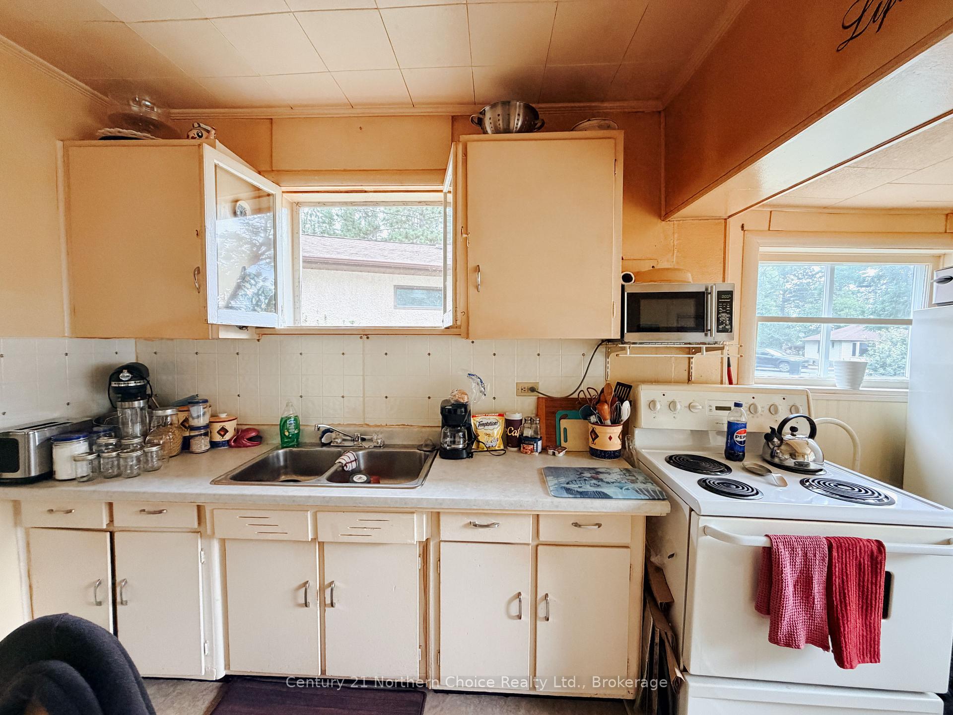 Photo 36 of 1433 Pine Portage Road, Kenora, South Park Estate — HOMEH