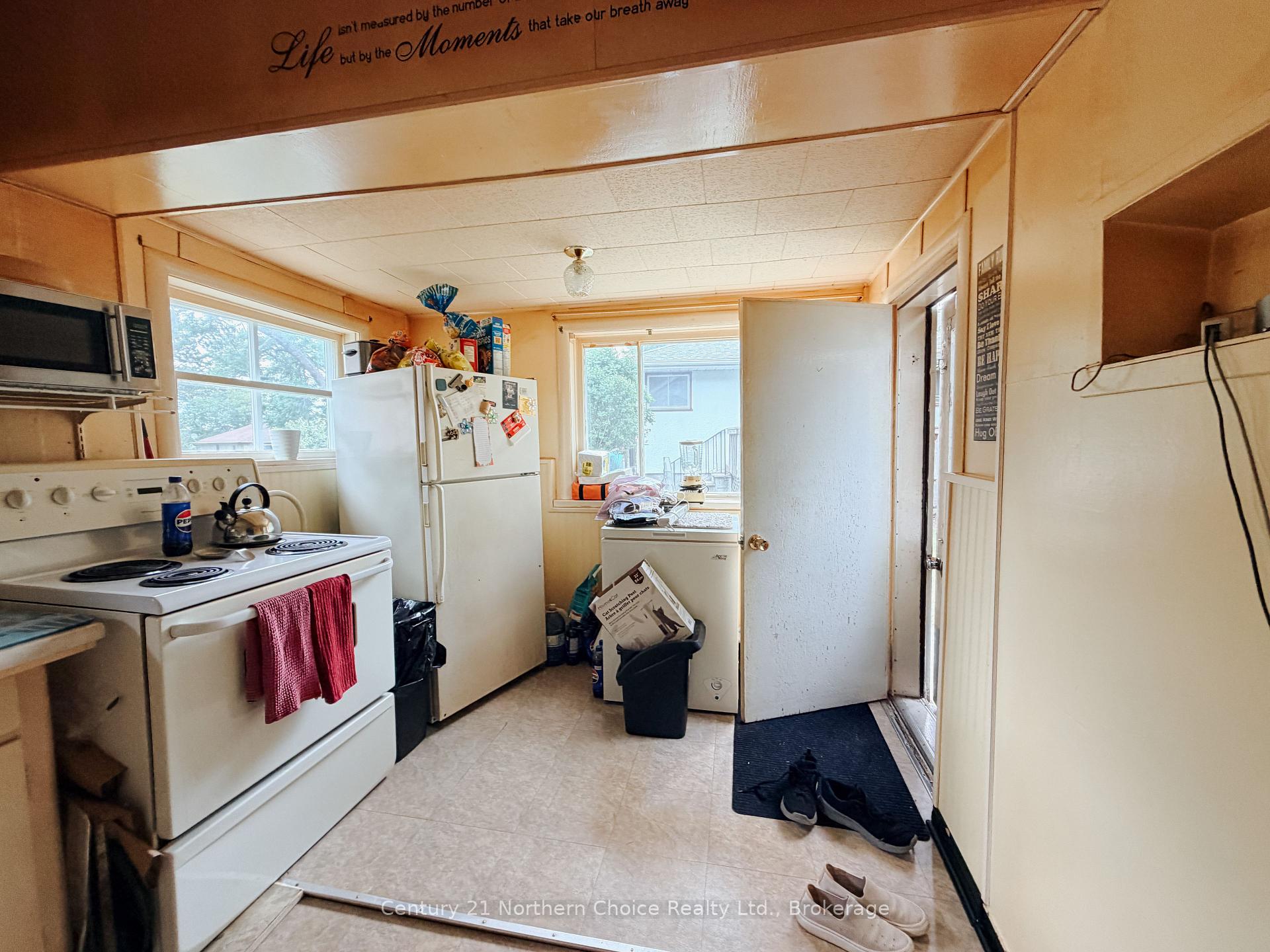 Photo 37 of 1433 Pine Portage Road, Kenora, South Park Estate — HOMEH