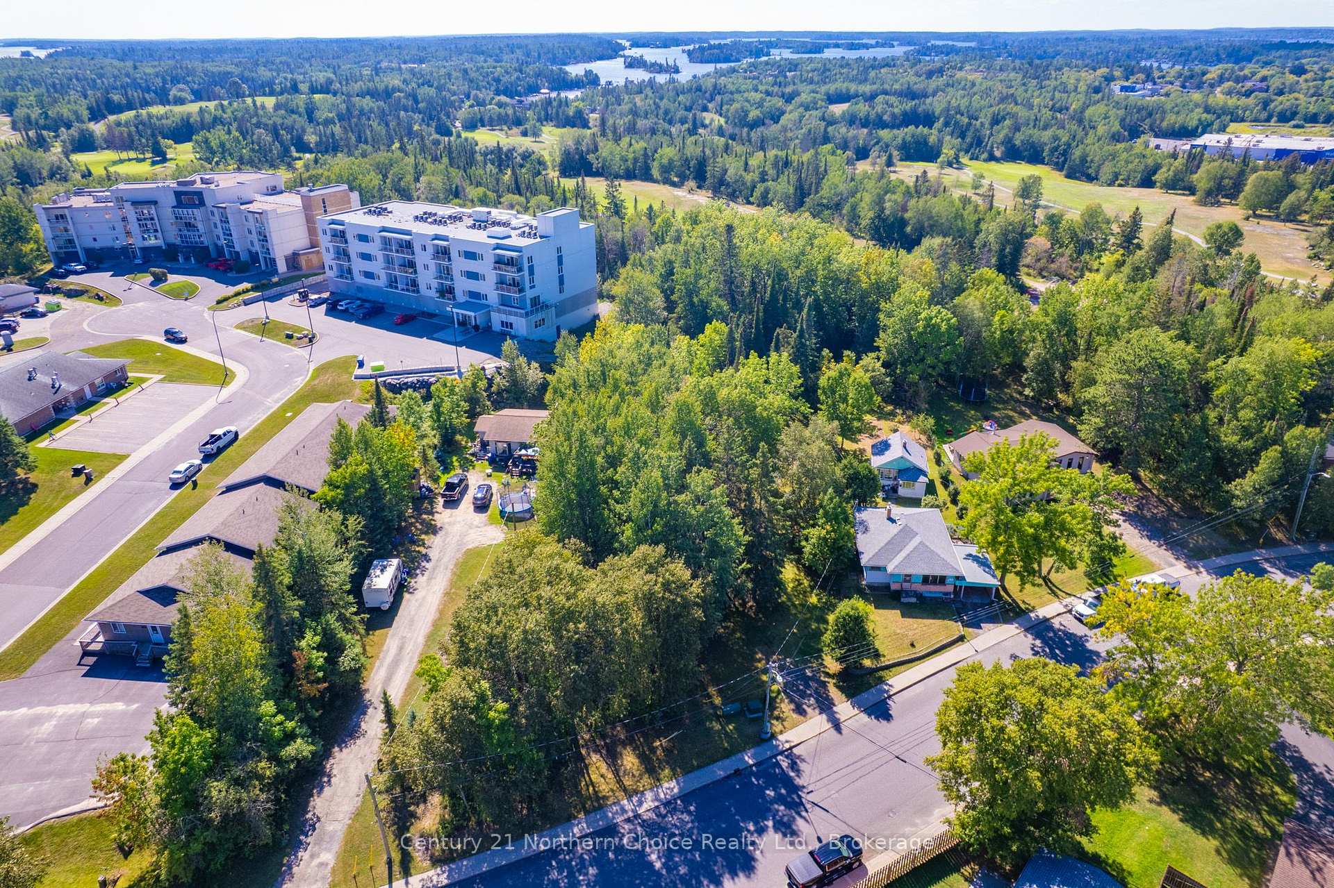 Photo 45 of 1433 Pine Portage Road, Kenora, South Park Estate — HOMEH