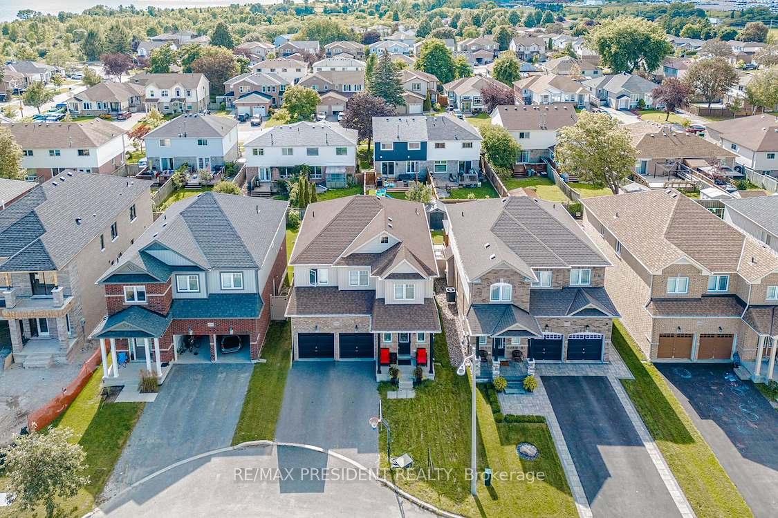 Photo 5 of 1436 Mayport Drive, Oshawa, Lakeview — HOMEH