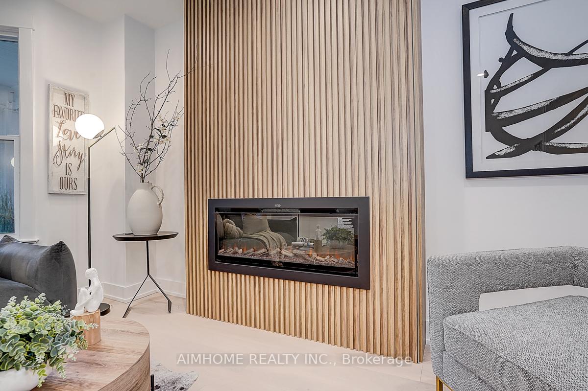 Photo 6 of 107 Glendale Avenue, Toronto, Roncesvalles — HOMEH
