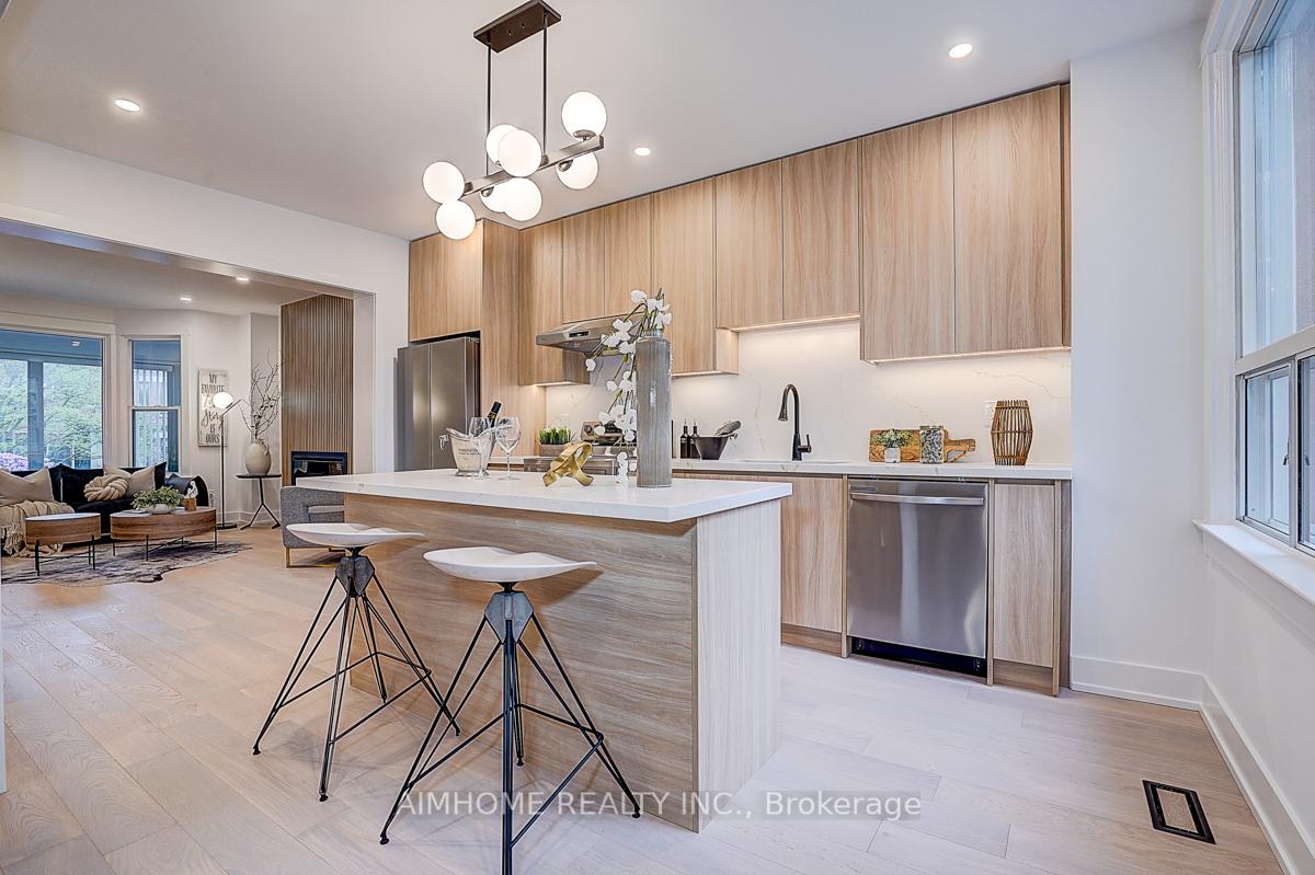 Photo 8 of 107 Glendale Avenue, Toronto, Roncesvalles — HOMEH