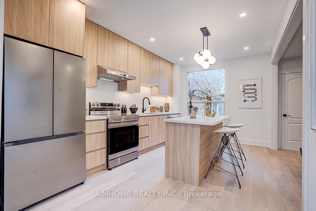 Photo 11 of 107 Glendale Avenue, Toronto, Roncesvalles — HOMEH