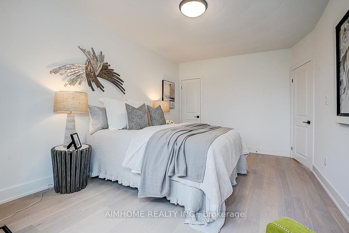 Photo 17 of 107 Glendale Avenue, Toronto, Roncesvalles — HOMEH