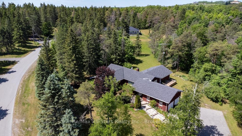 Photo 2 of 32 Forest Drive, Kawartha Lakes, Manvers — HOMEH