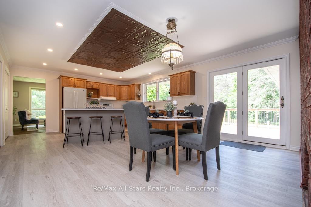 Photo 13 of 32 Forest Drive, Kawartha Lakes, Manvers — HOMEH